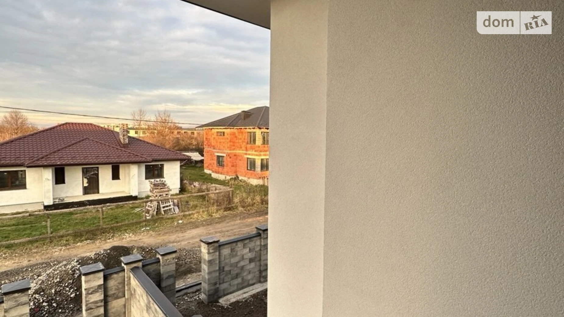 Продается дом на 2 этажа 132 кв. м с садом, цена: 120000 $ - фото 3