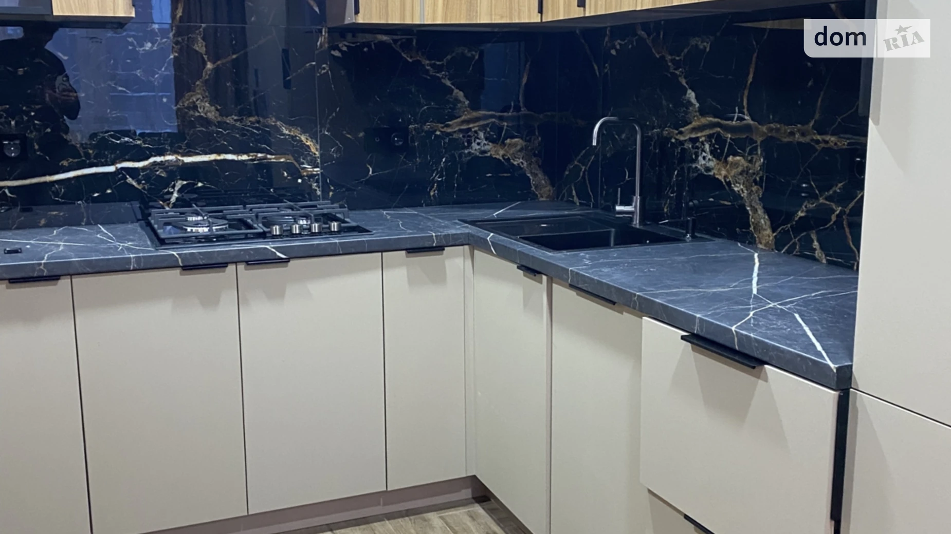 Сдается в аренду 2-комнатная квартира 47 кв. м в Львове, ул. Стрыйская, 45Д - фото 4