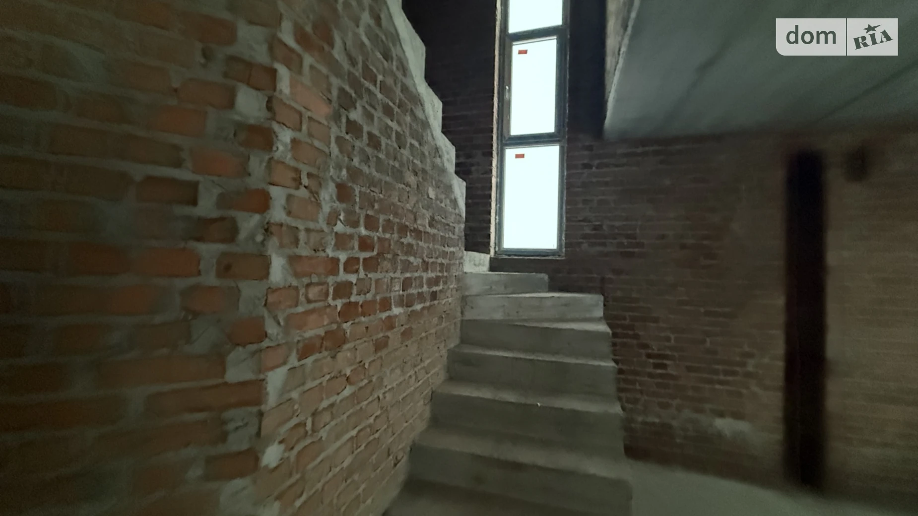 Продается дом на 2 этажа 120 кв. м с садом, цена: 75000 $ - фото 4