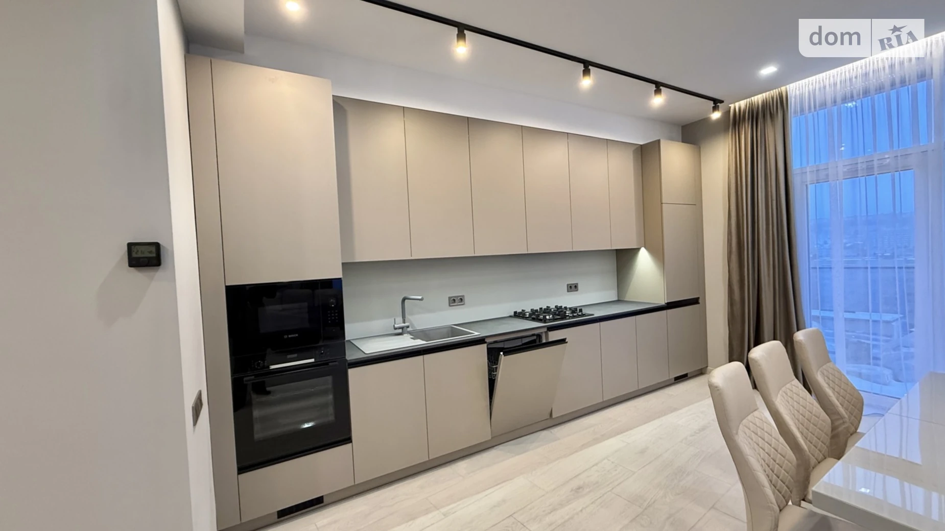 Сдается в аренду 1-комнатная квартира 80 кв. м в Львове, просп. Черновола Вячеслава, 16Д - фото 2