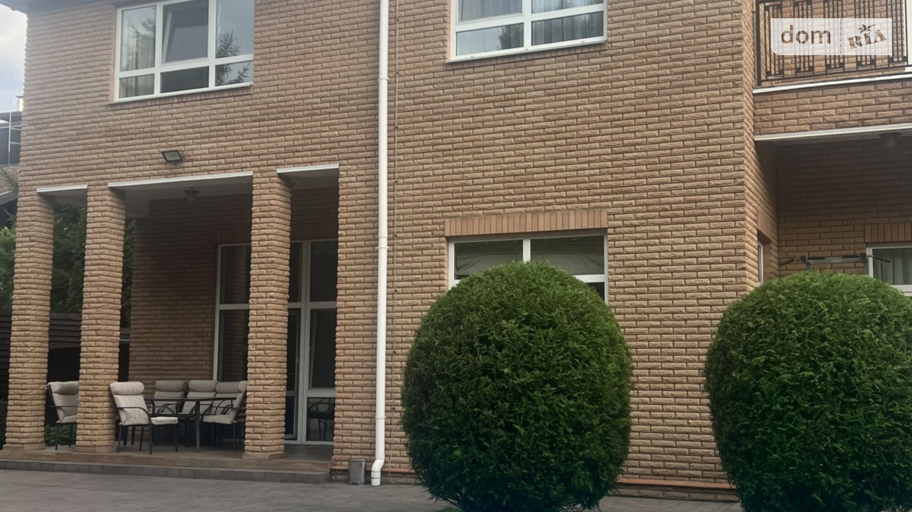 Сдается в аренду дом на 2 этажа 320 кв. м с верандой, цена: 3900 $ - фото 2