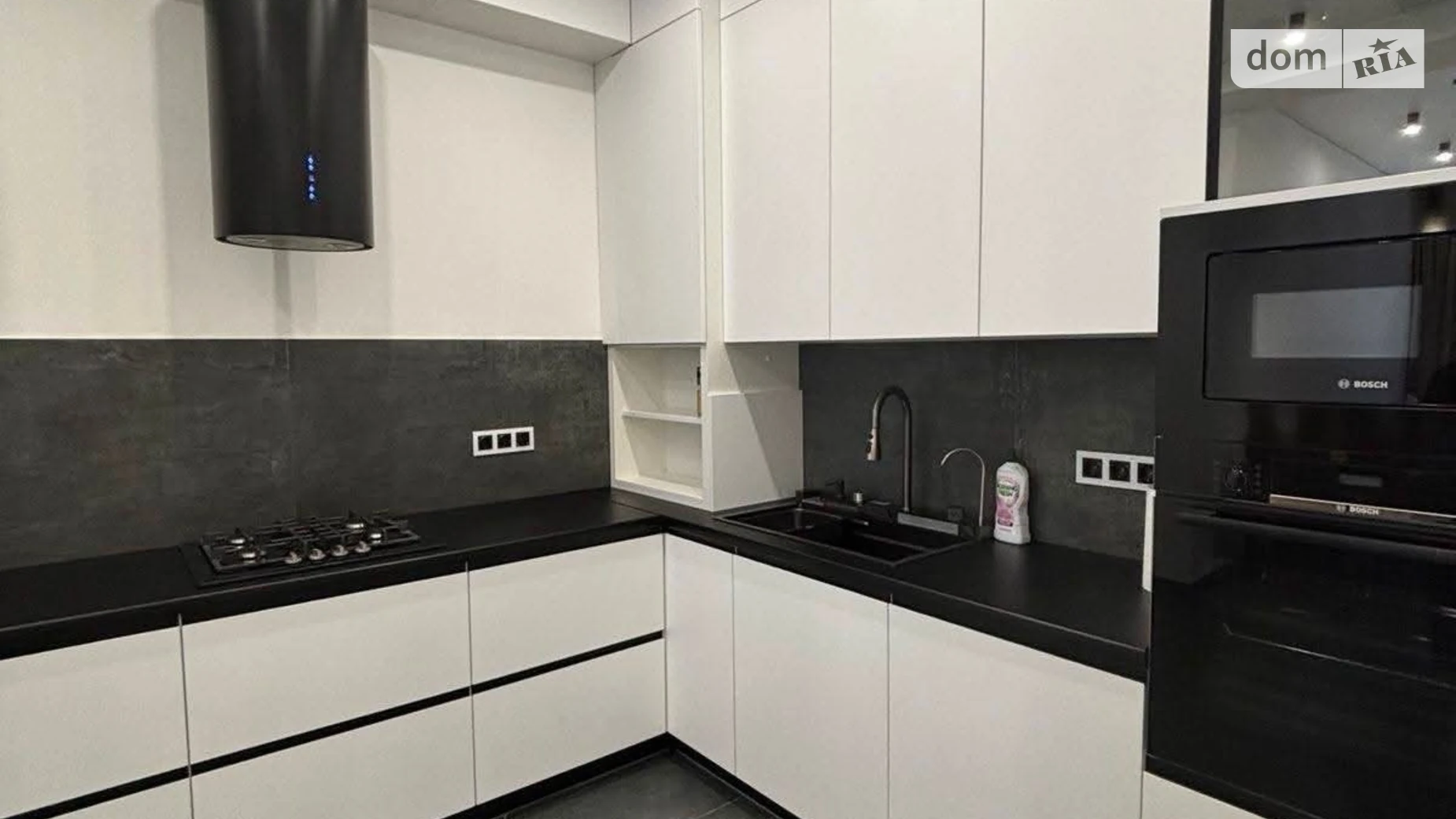 Продается 2-комнатная квартира 60 кв. м в Червонограде, ул. Ивасюка - фото 2