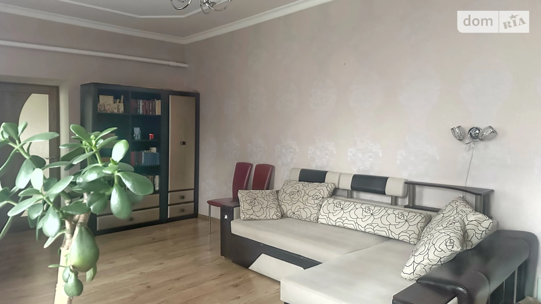 Продается часть дома 58 кв. м с гаражом, цена: 100000 $ - фото 4