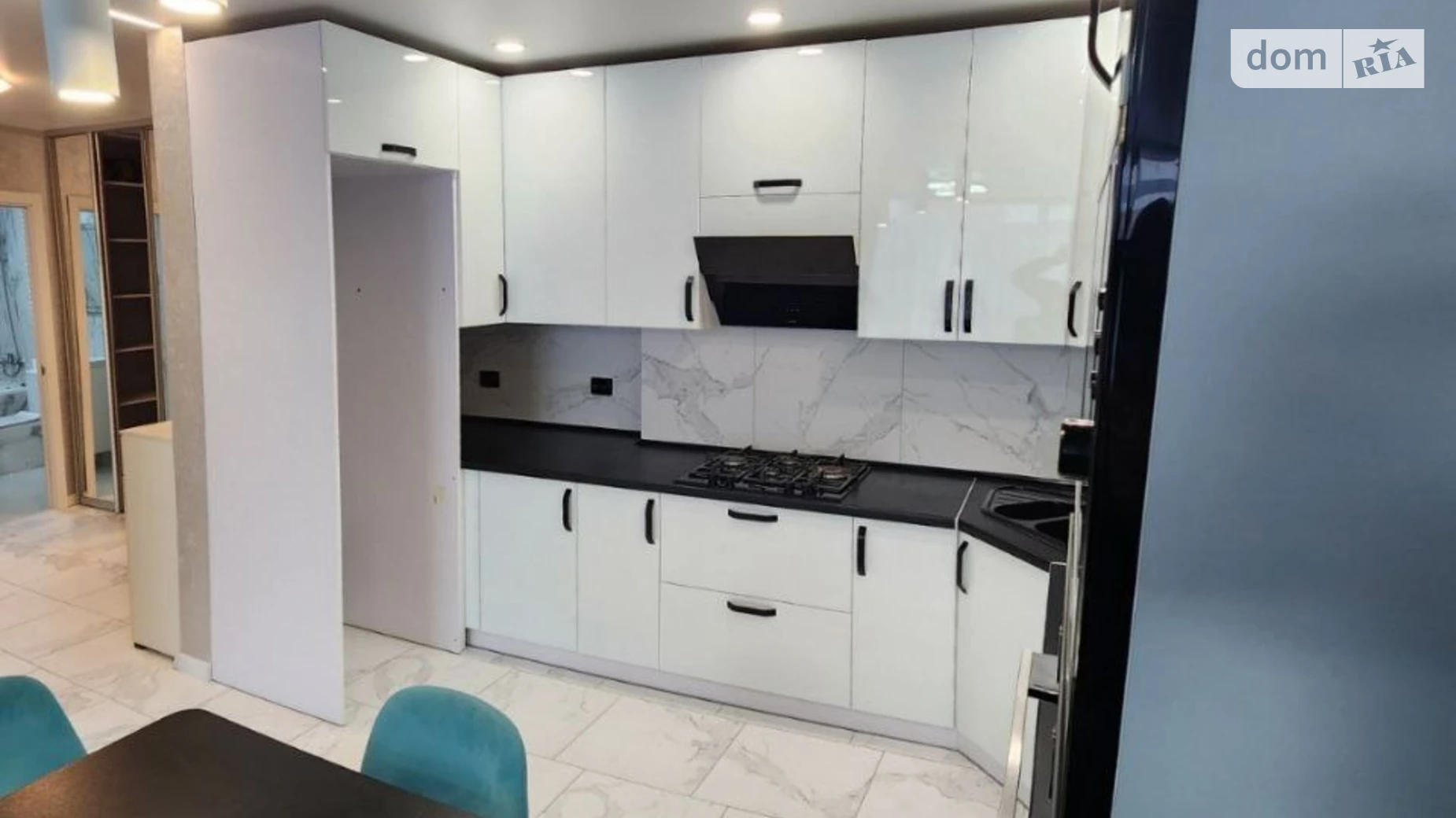 2-кімнатна квартира 81 кв. м у Тернополі, просп. Злуки - фото 4