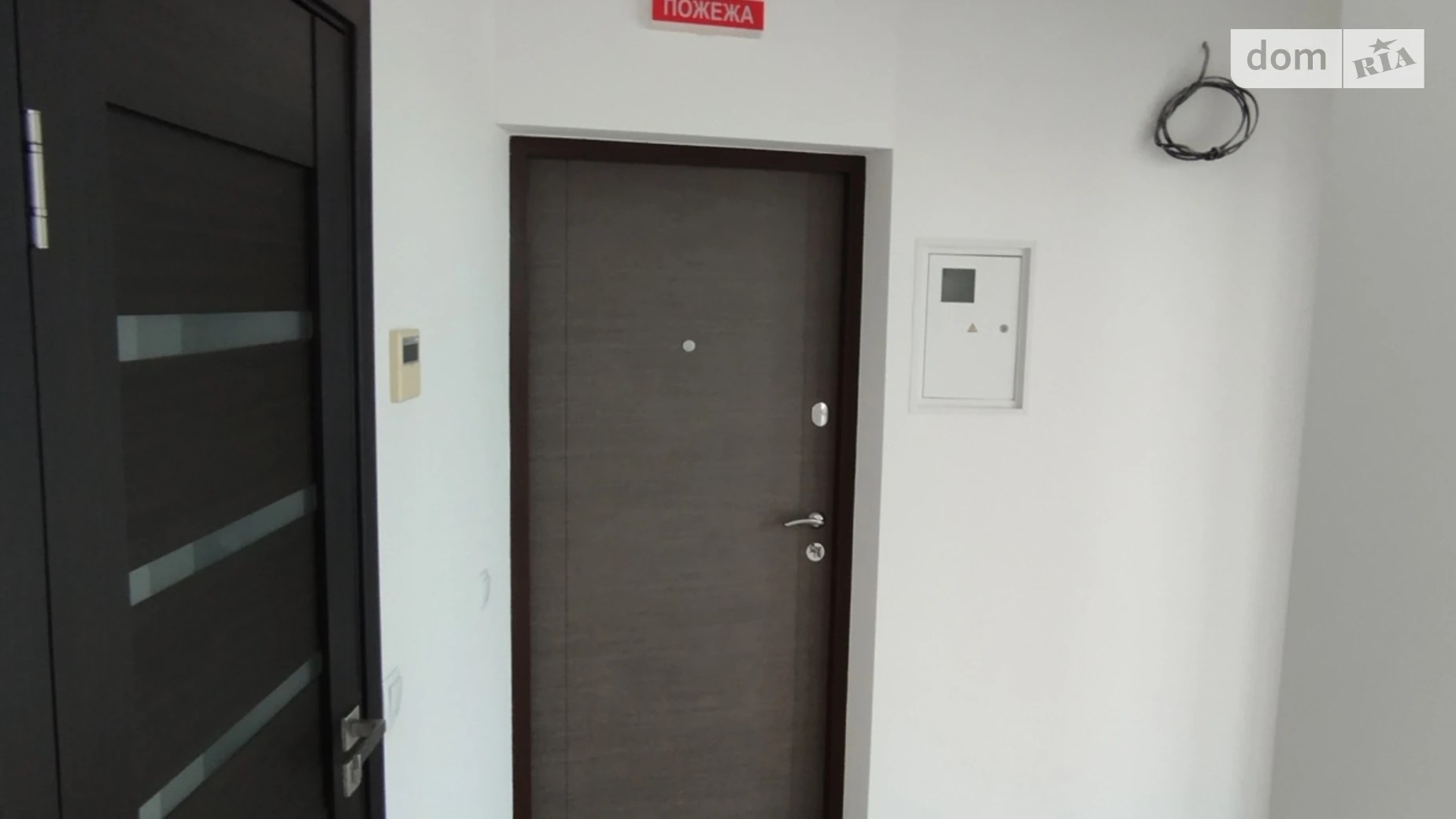 Сдается в аренду офис 49 кв. м в бизнес-центре, цена: 450 € - фото 2