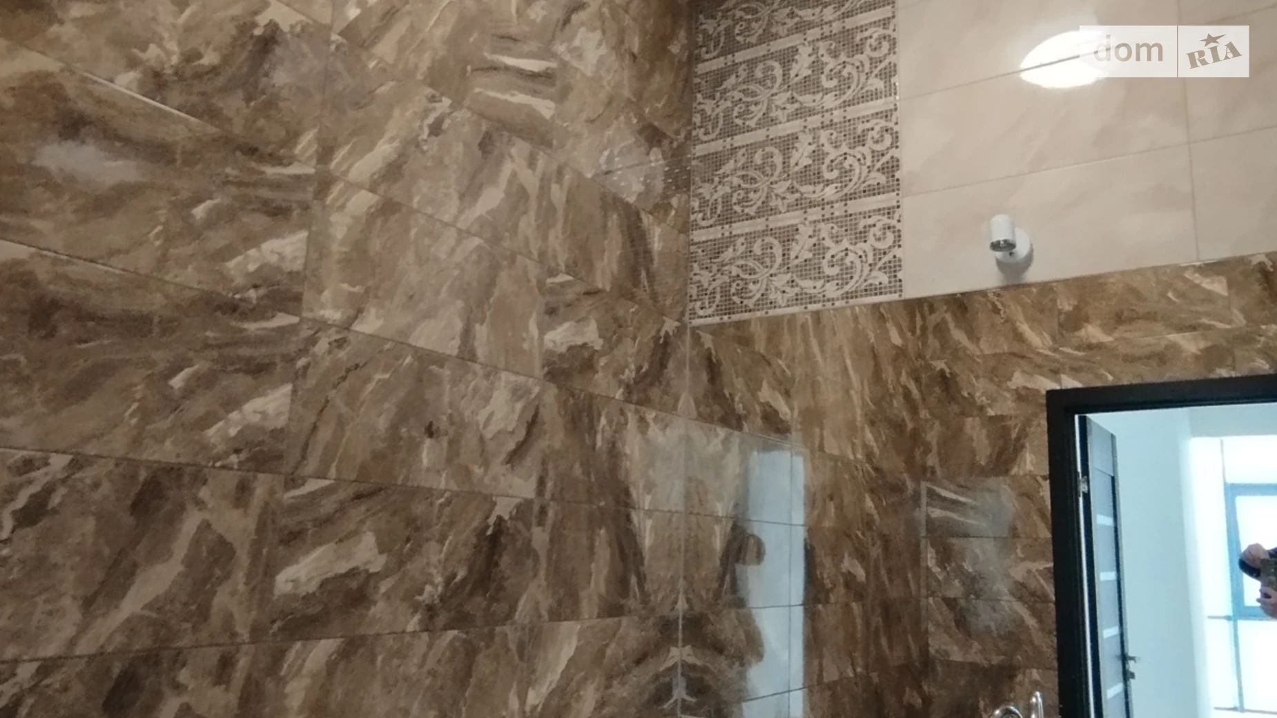 Сдается в аренду офис 49 кв. м в бизнес-центре, цена: 450 € - фото 4