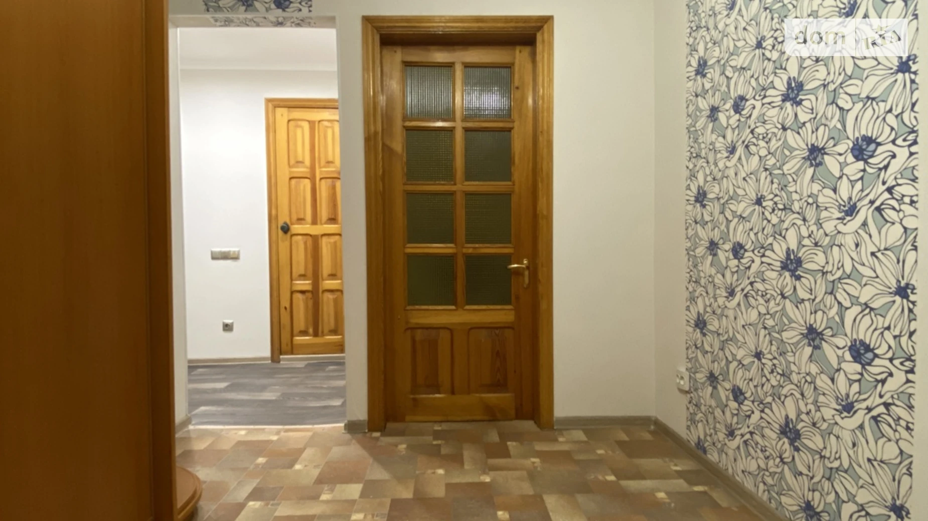 Продается 3-комнатная квартира 63.6 кв. м в Виннице, ул. Ляли Ратушной - фото 2