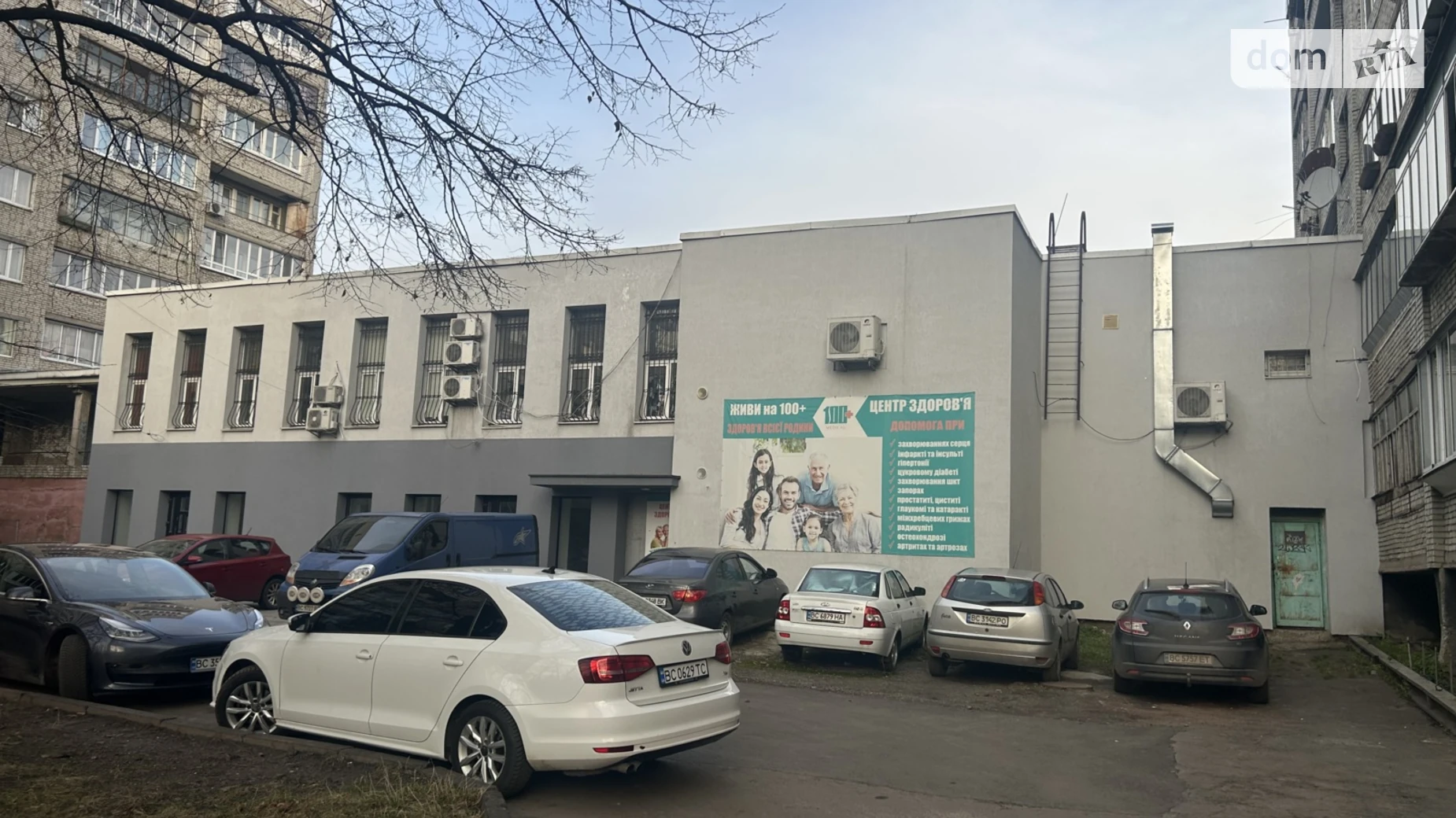 Сдается в аренду помещения свободного назначения 137.8 кв. м в 2-этажном здании, цена: 40000 грн - фото 2