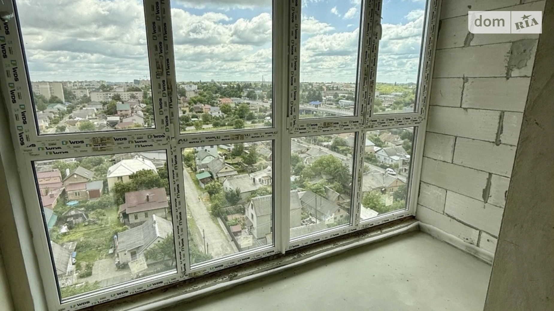 2-комнатная квартира 68 кв. м в Луцке, ул. Ровенская, 25М - фото 5