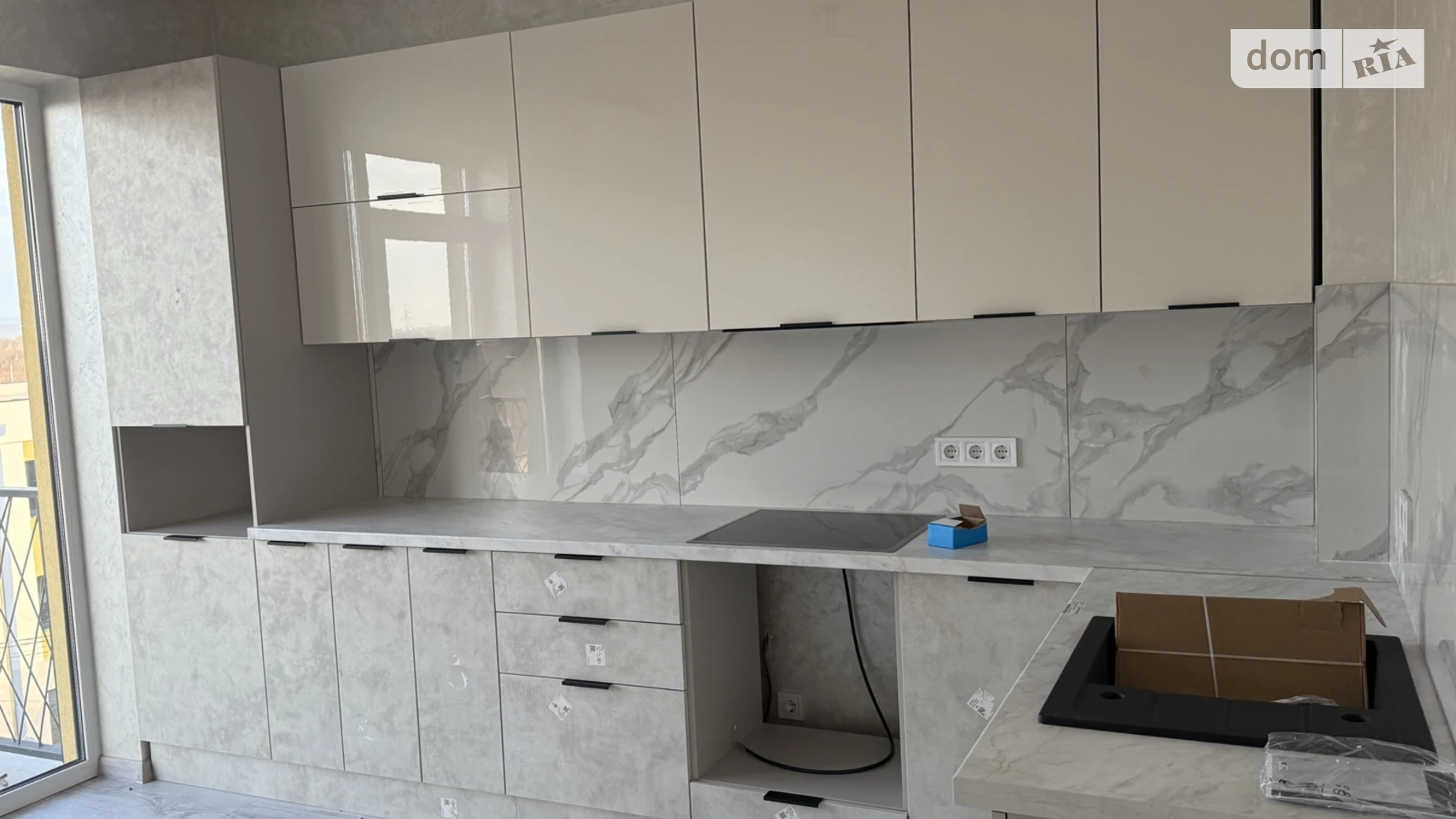 Продается 1-комнатная квартира 39 кв. м в Ужгороде, ул. Загорская, 170Б - фото 2