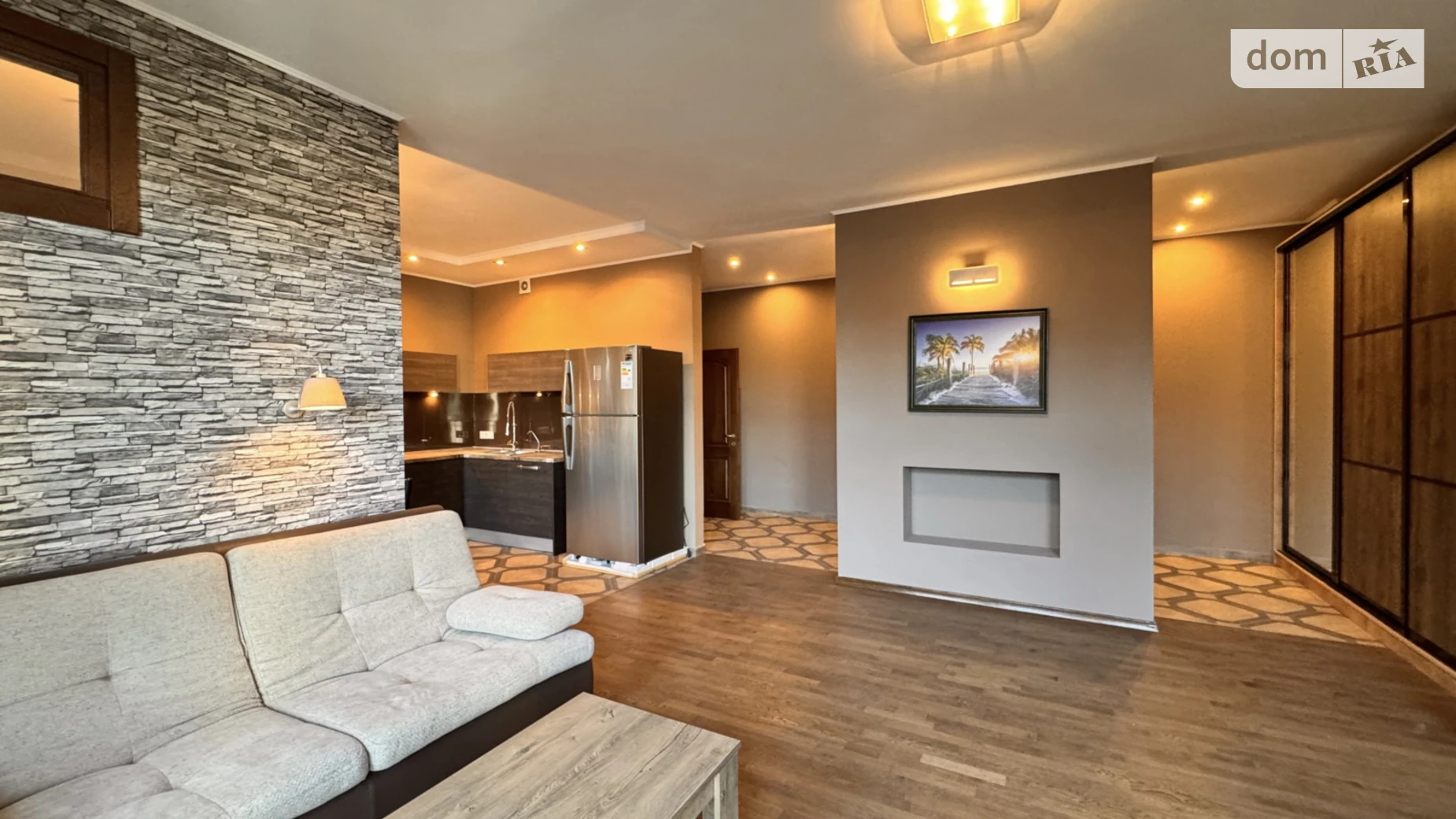 Продается 1-комнатная квартира 78.6 кв. м в Львове, цена: 249000 $ - фото 4