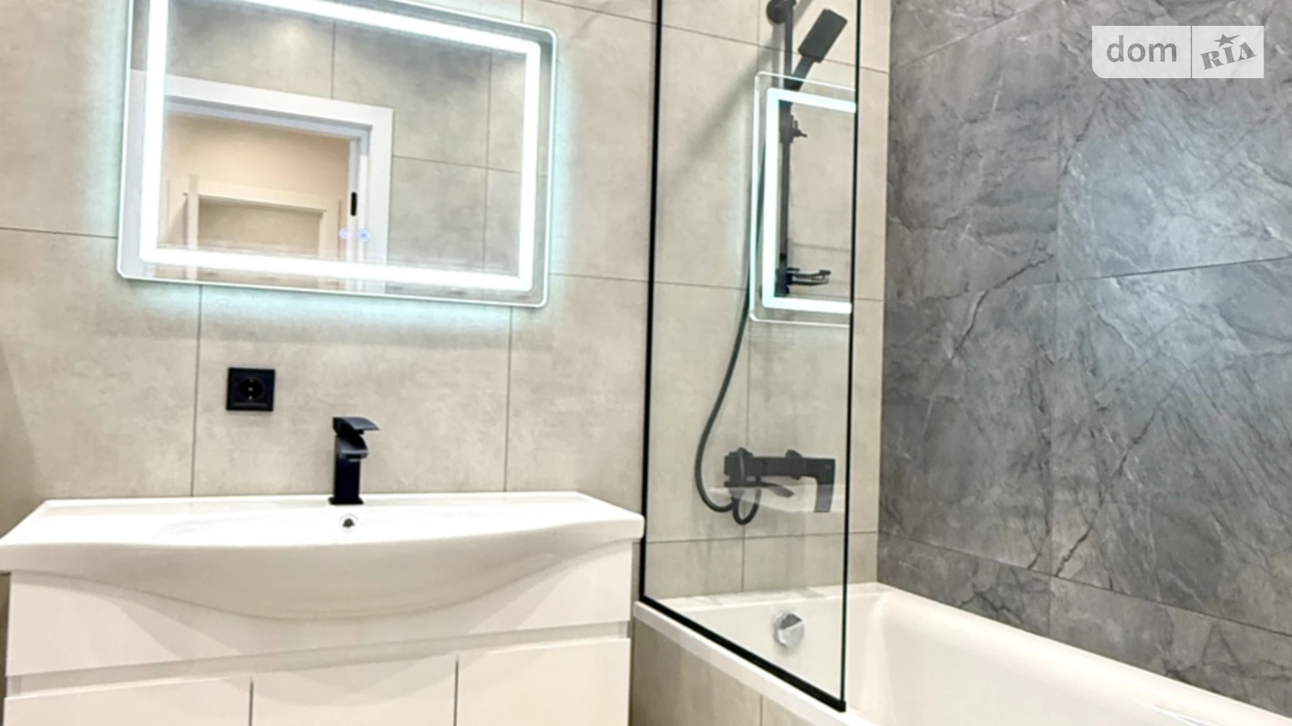 Продается 2-комнатная квартира 69 кв. м в Зарванцах, ул. Одесская, 7 - фото 2