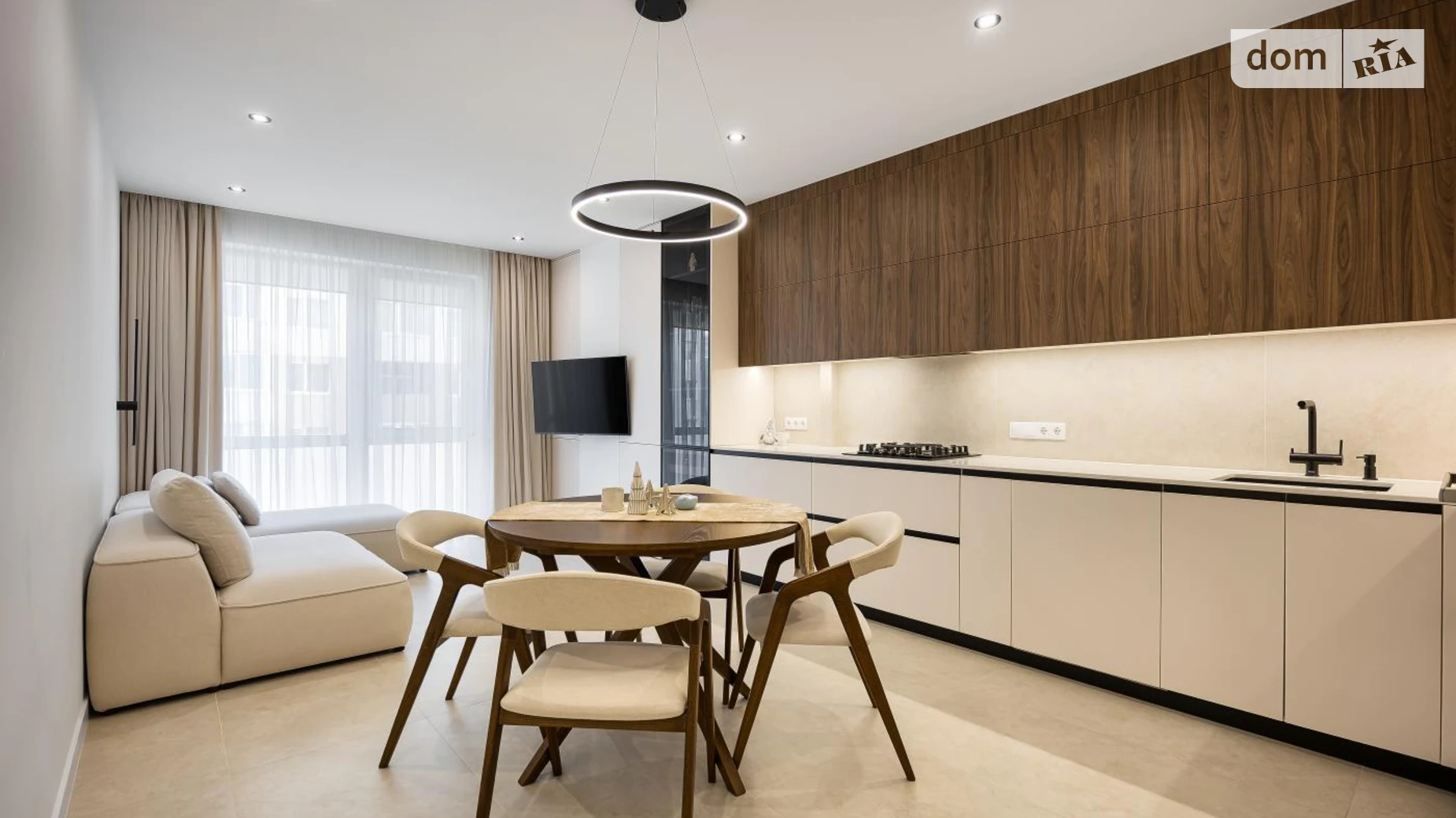 Продается 2-комнатная квартира 75.4 кв. м в Львове, ул. Венгерская, 12 - фото 2