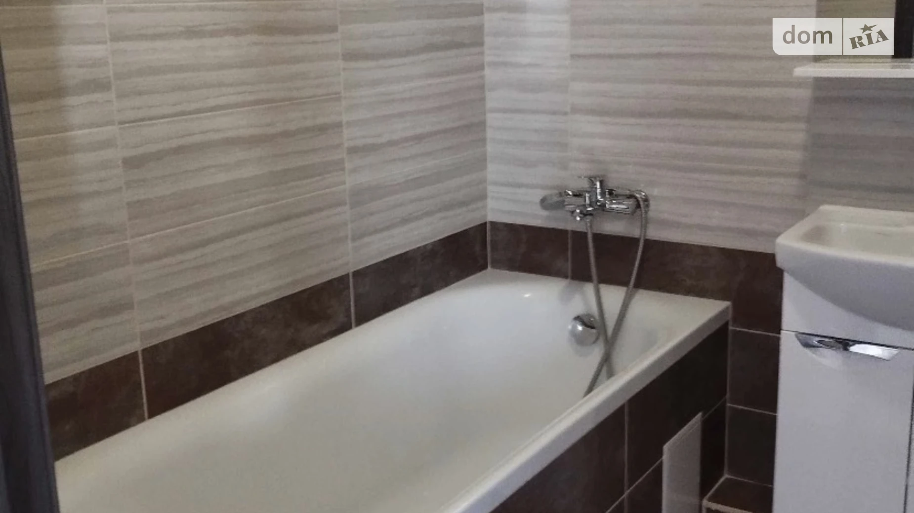 2-комнатная квартира 58 кв. м в Луцке, ул. Назария Яремчука(Ершова) - фото 3