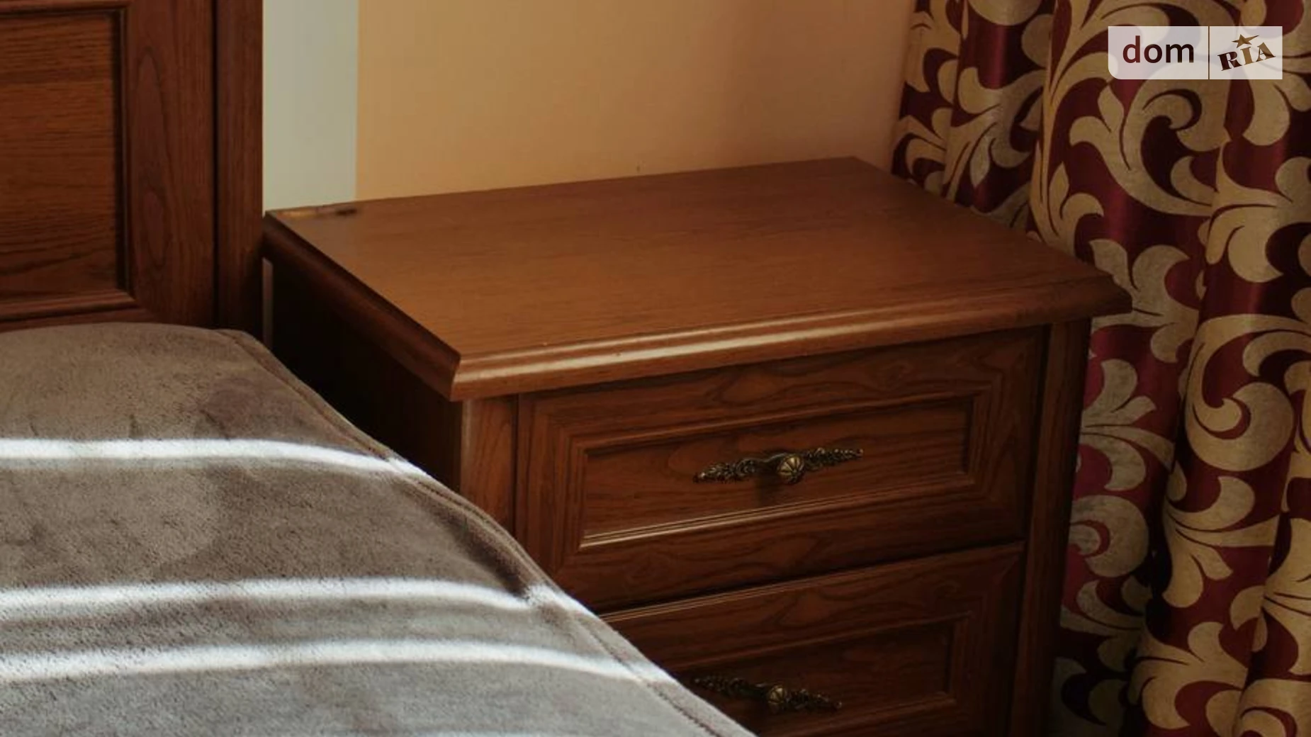 Сдается в аренду дом на 2 этажа 280 кв. м с гаражом, цена: 1200 $ - фото 3