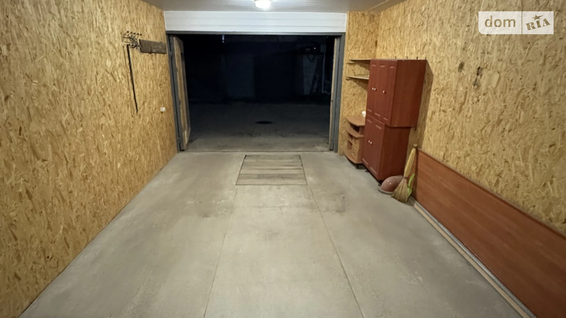 Продается отдельно стоящий гараж под легковое авто на 35 кв. м, цена: 13000 $ - фото 3