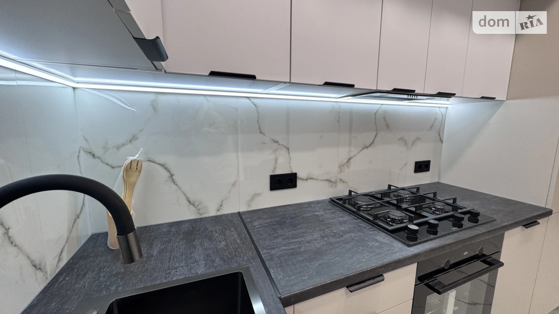 2-комнатная квартира 64 кв. м в Тернополе, ул. Киевская - фото 3