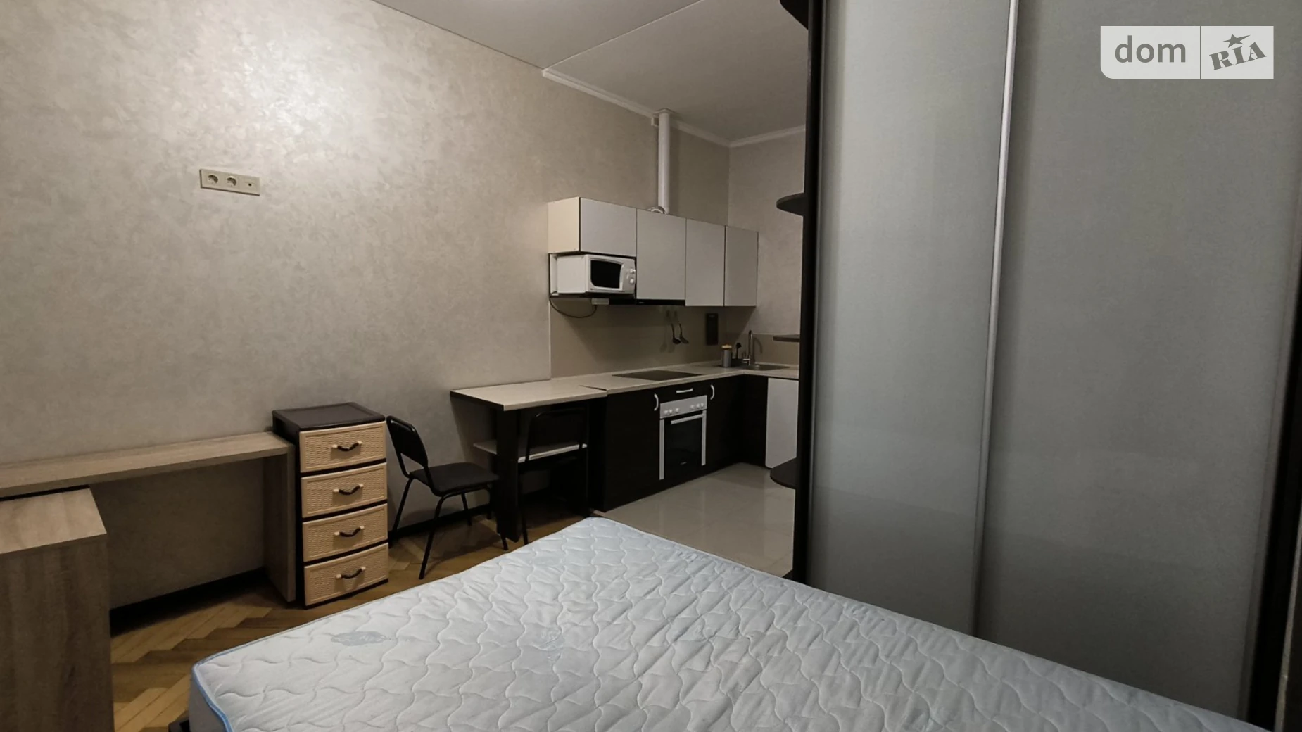 Сдается в аренду 1-комнатная квартира 25 кв. м в Львове, ул. Кучера Академика - фото 4
