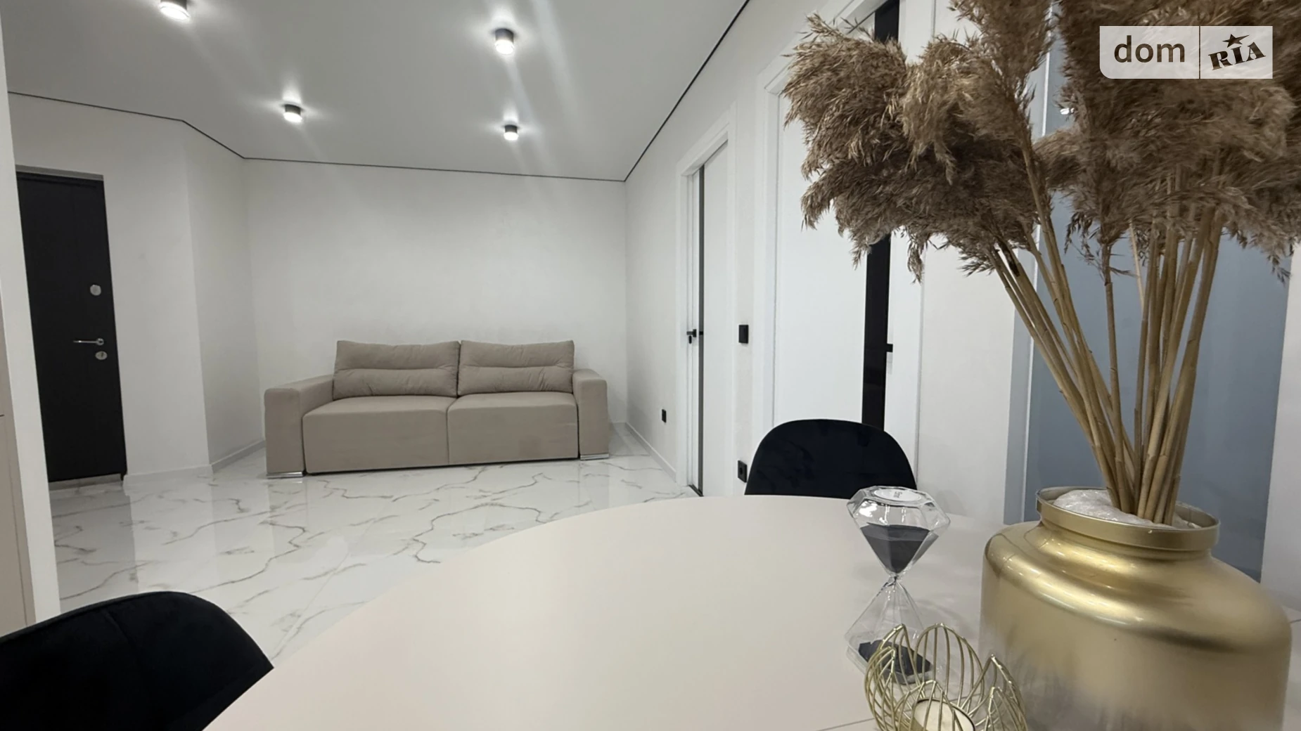 2-кімнатна квартира 65 кв. м у Тернополі, цена: 79500 $ - фото 4