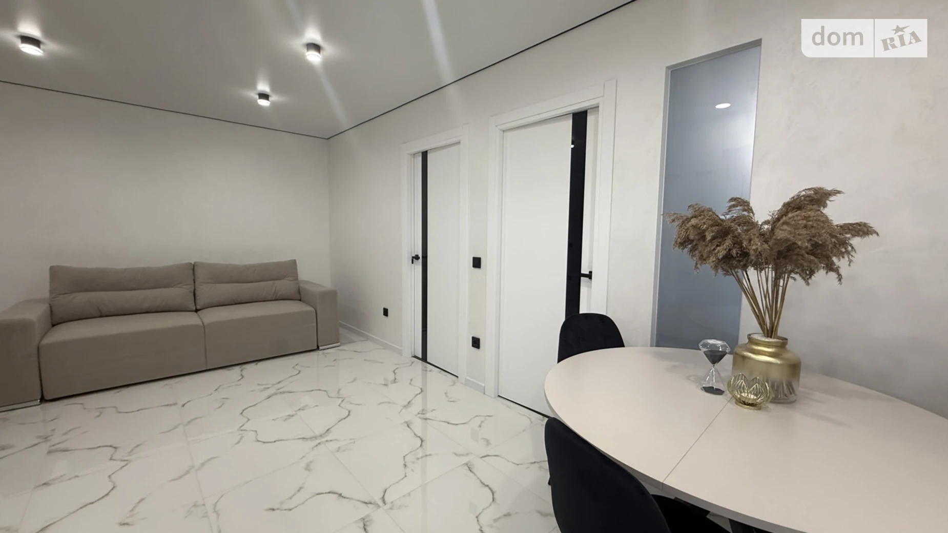 2-кімнатна квартира 65 кв. м у Тернополі, цена: 79500 $ - фото 5