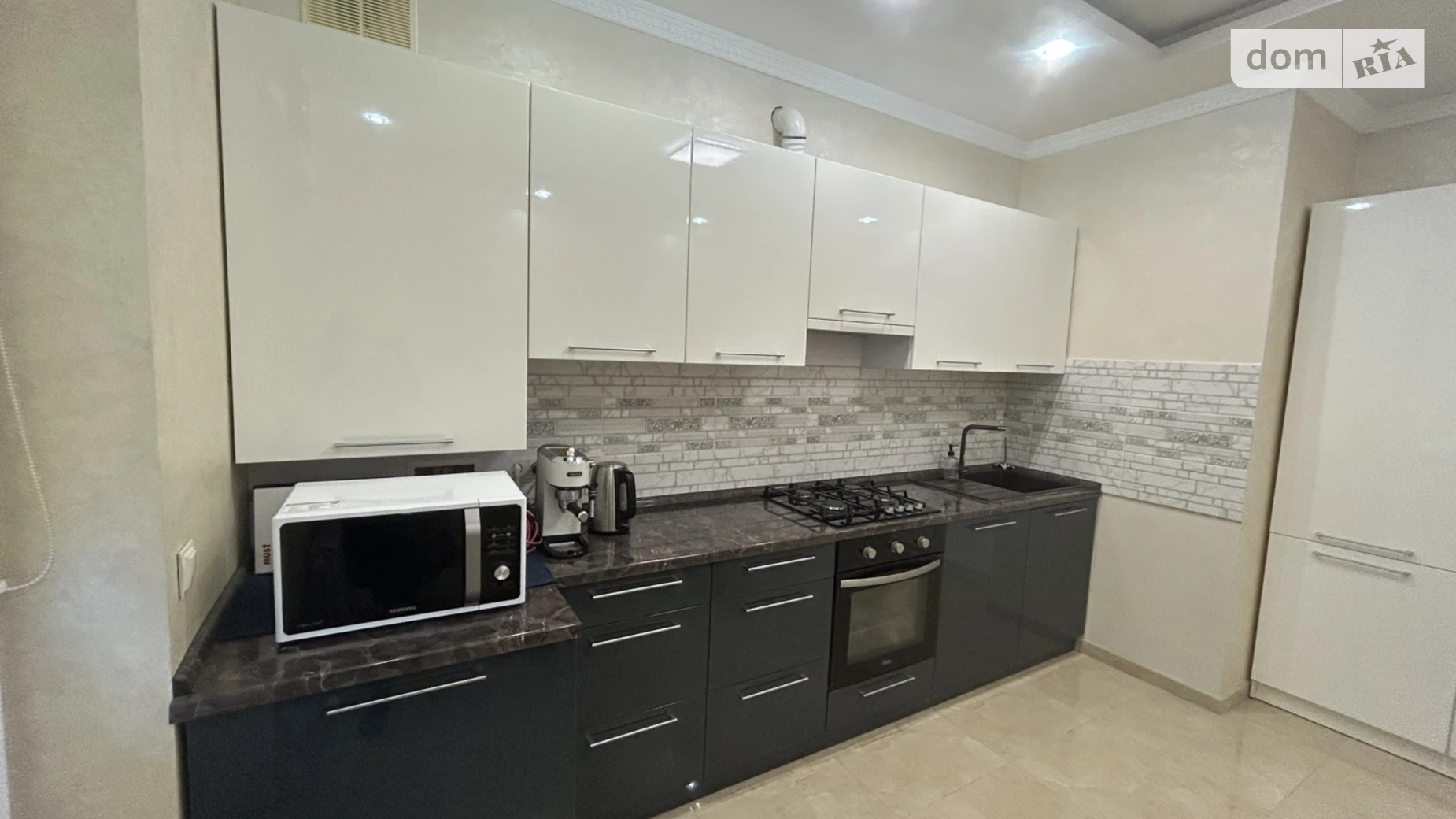 Продається 3-кімнатна квартира 104.6 кв. м у Минаї, пров. Парковий - фото 3