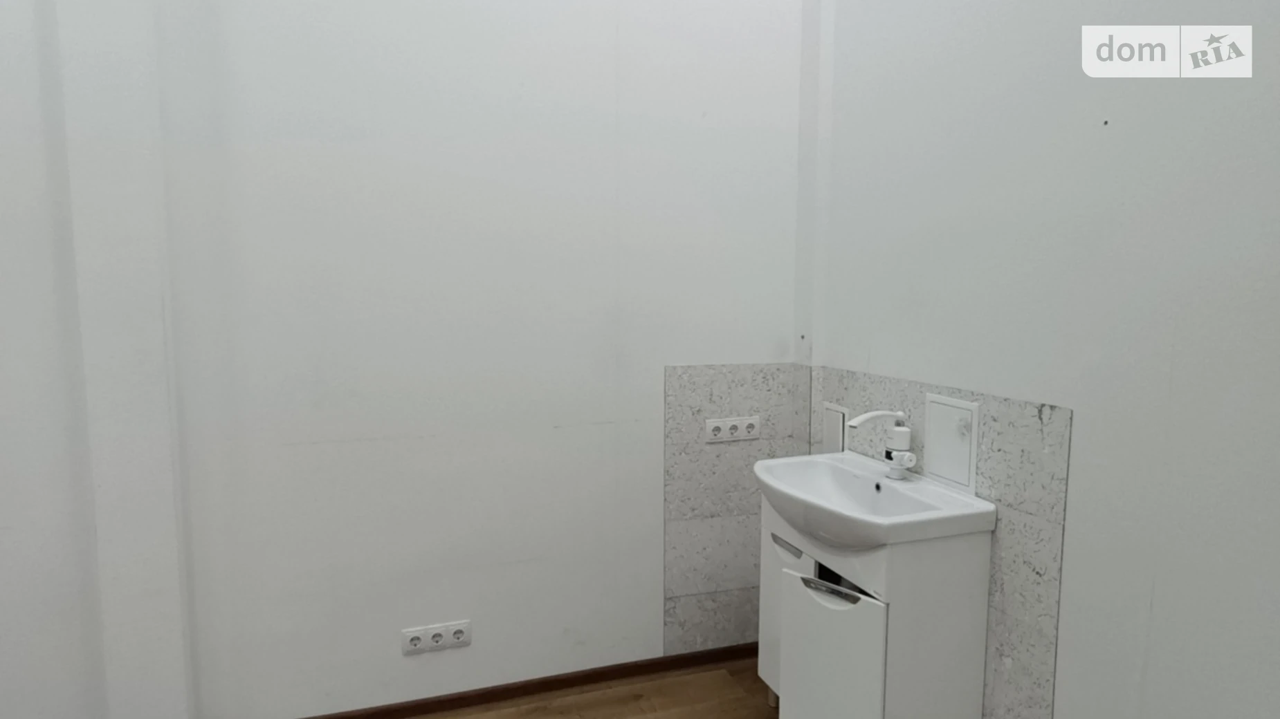 Здається в оренду офіс 15 кв. м в бізнес-центрі, цена: 4500 грн - фото 5