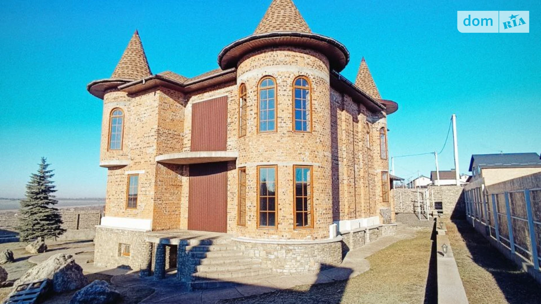 Продается дом на 2 этажа 224 кв. м с гаражом, цена: 177000 $ - фото 4