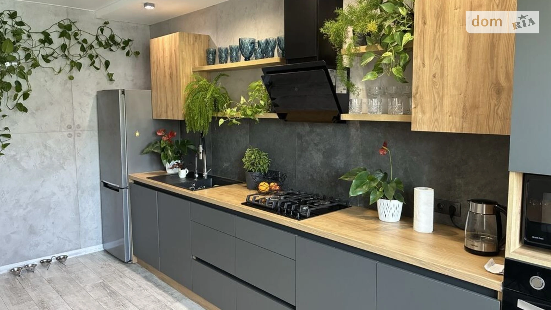 Продается 3-комнатная квартира 100 кв. м в Ровно, ул. Черновола Вячеслава, 91Н - фото 2