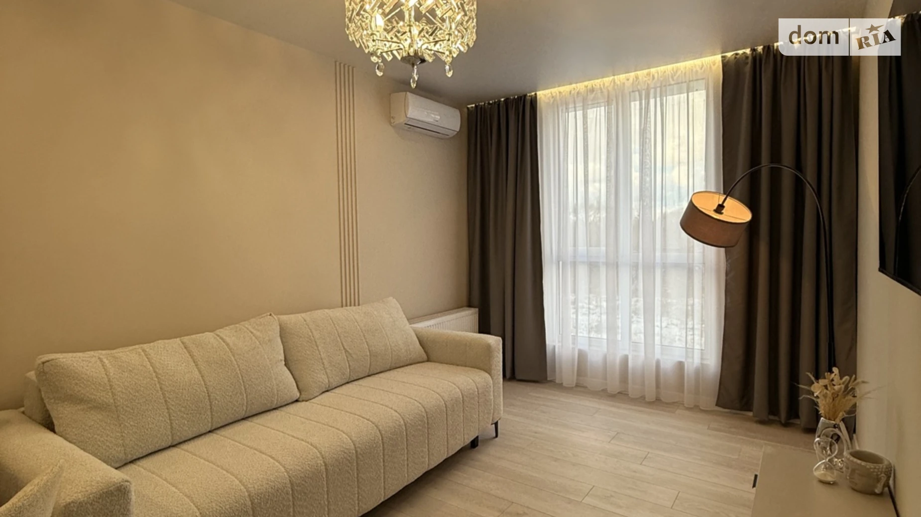 Продается 2-комнатная квартира 72 кв. м в Львове, ул. Роксоляны, 1 - фото 3