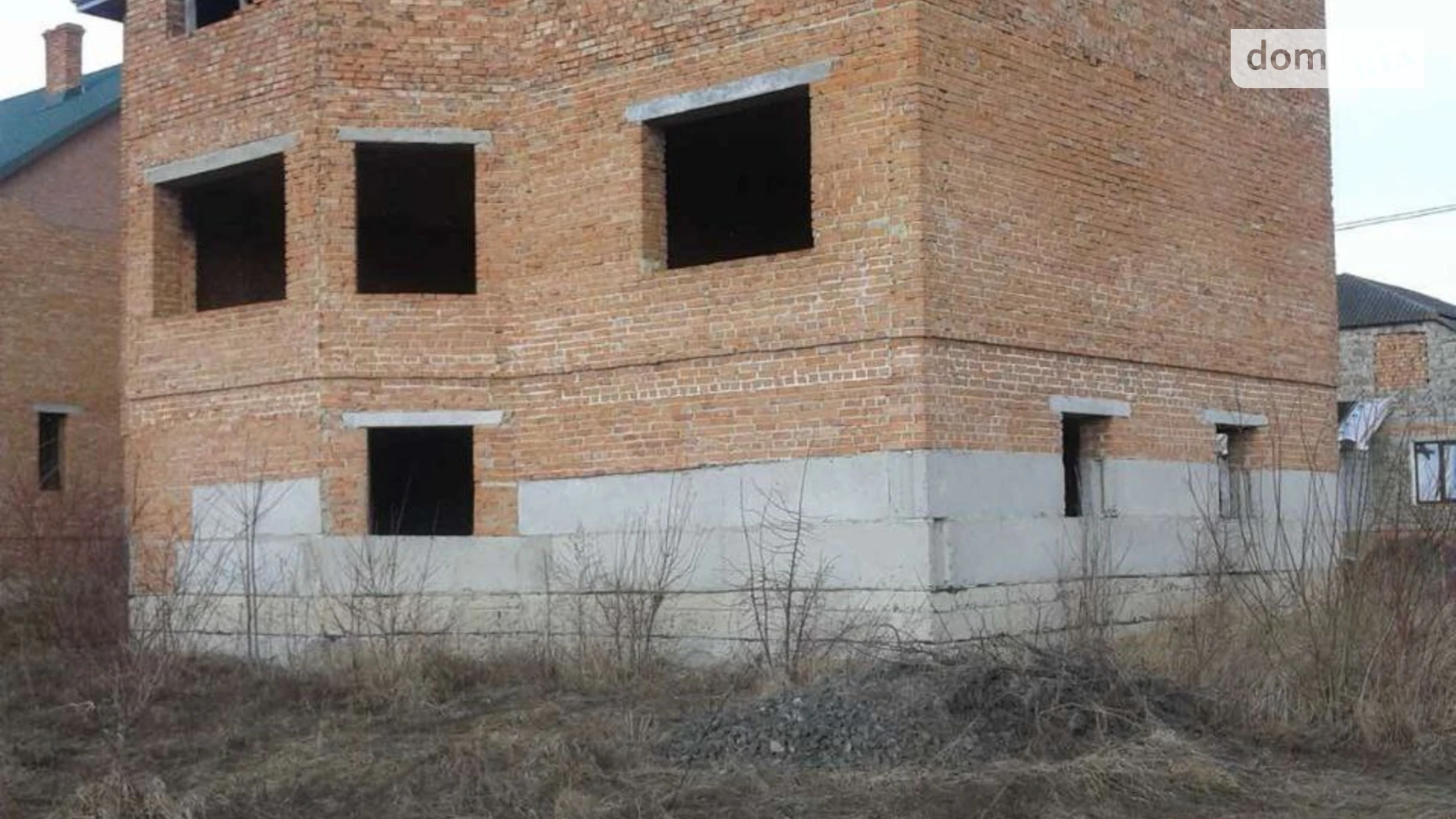 Продается дом на 3 этажа 373 кв. м с мансардой, цена: 49000 $ - фото 2