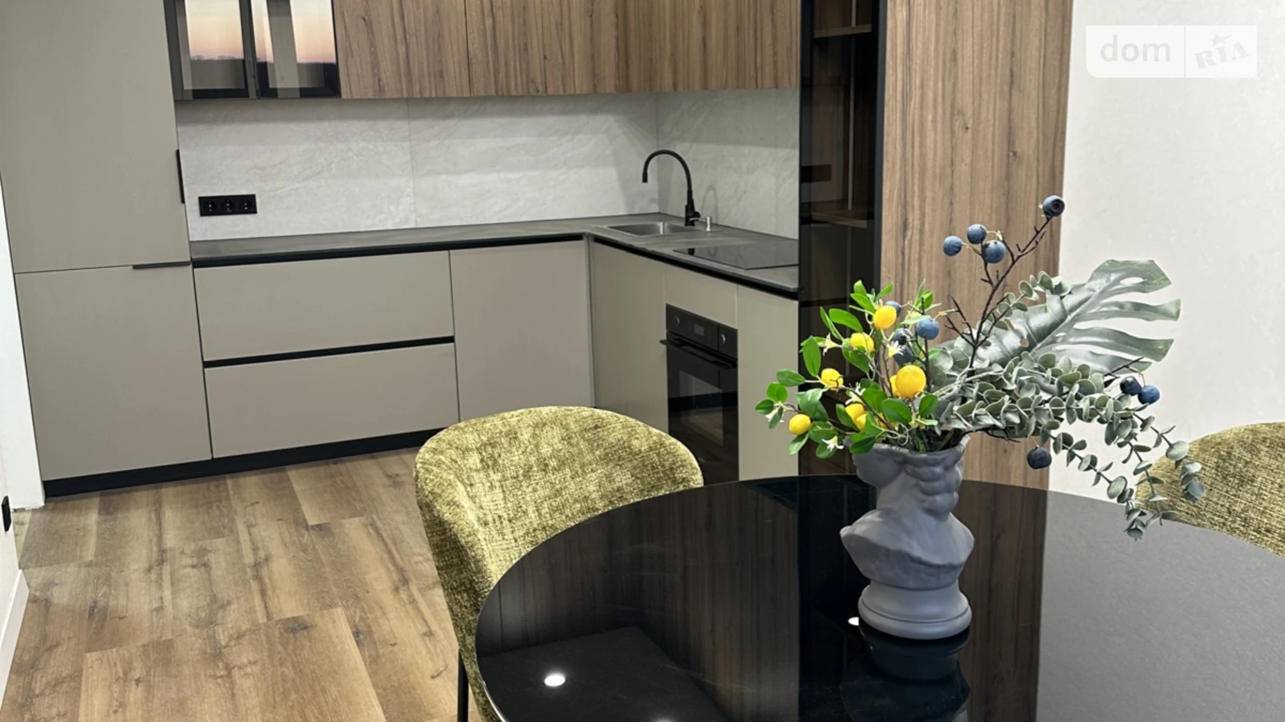 Продается 2-комнатная квартира 58.3 кв. м в Ирпене, ул. Университетская(Карла Маркса), 1Л - фото 2