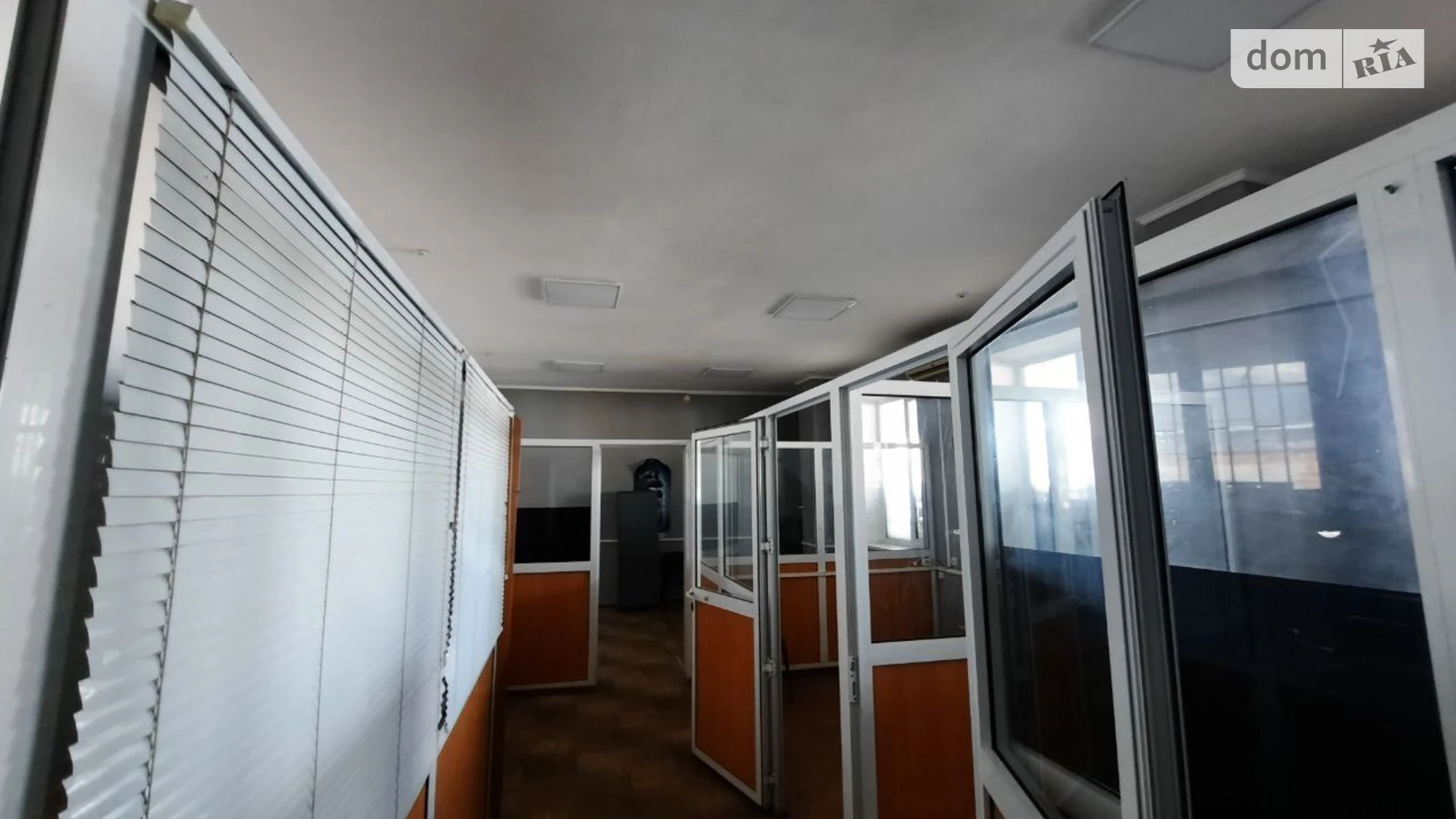 Сдается в аренду офис 60 кв. м в бизнес-центре, цена: 7200 грн - фото 4