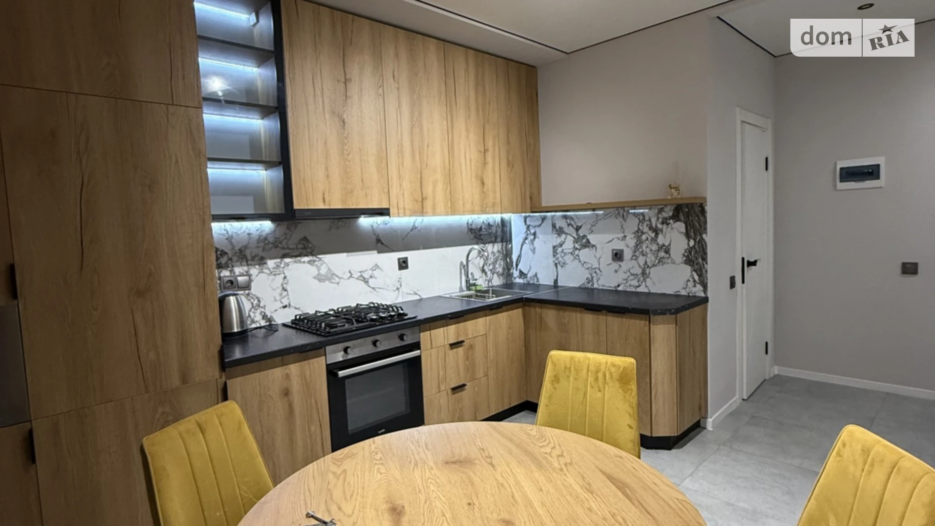 1-комнатная квартира 43 кв. м в Тернополе, ул. Чумацкая, 2 - фото 2