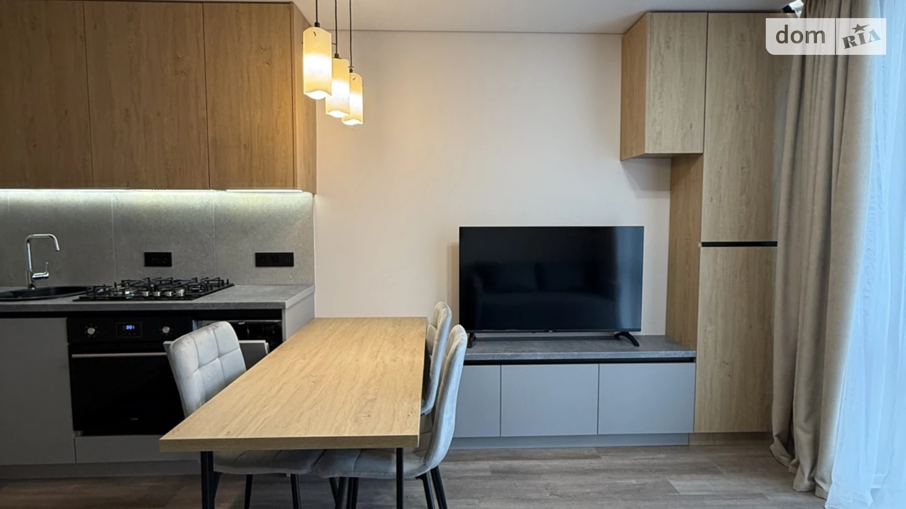 Продается 1-комнатная квартира 47 кв. м в Ивано-Франковске, ул. Бандеры Степана, 79 - фото 2