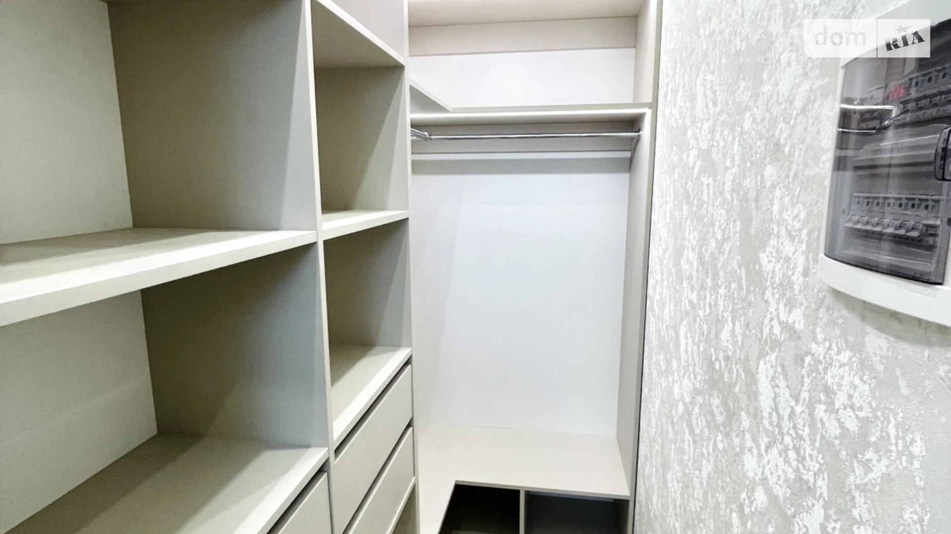 Продается 2-комнатная квартира 53 кв. м в Одессе, ул. Краснова, 3 корпус 65 - фото 4