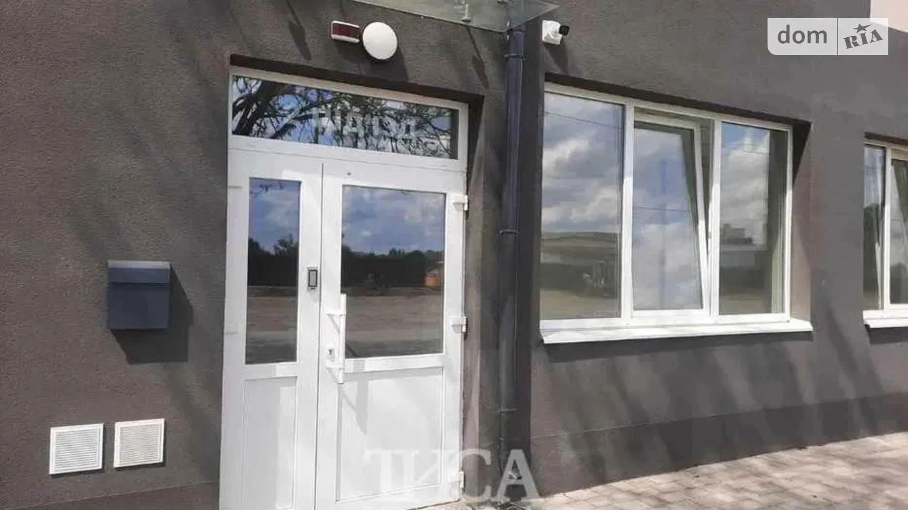 Продается 1-комнатная квартира 36 кв. м в Ужгороде, ул. Сергея Мартина(Парижской Коммуны), 4 - фото 2