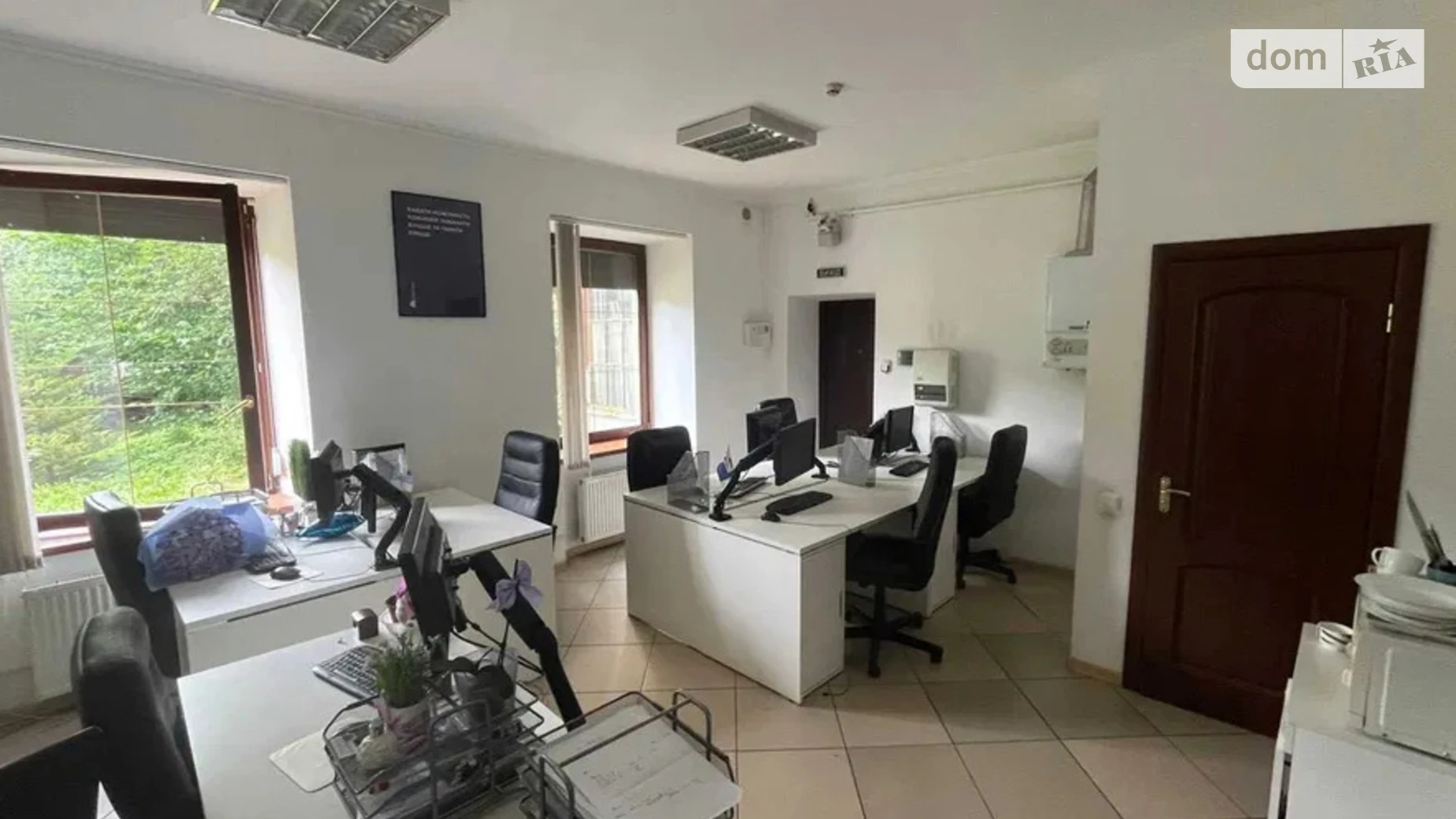 Сдается в аренду офис 50.5 кв. м в бизнес-центре, цена: 799 $ - фото 2