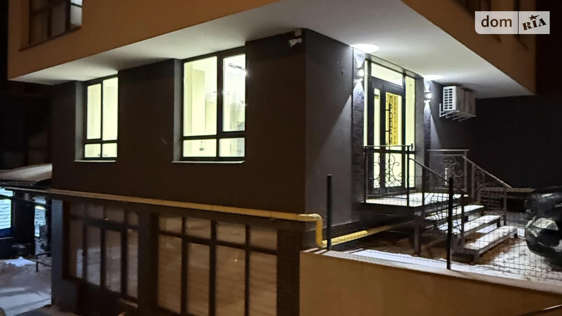 Сдается в аренду офис 58 кв. м в бизнес-центре, цена: 1500 $ - фото 3