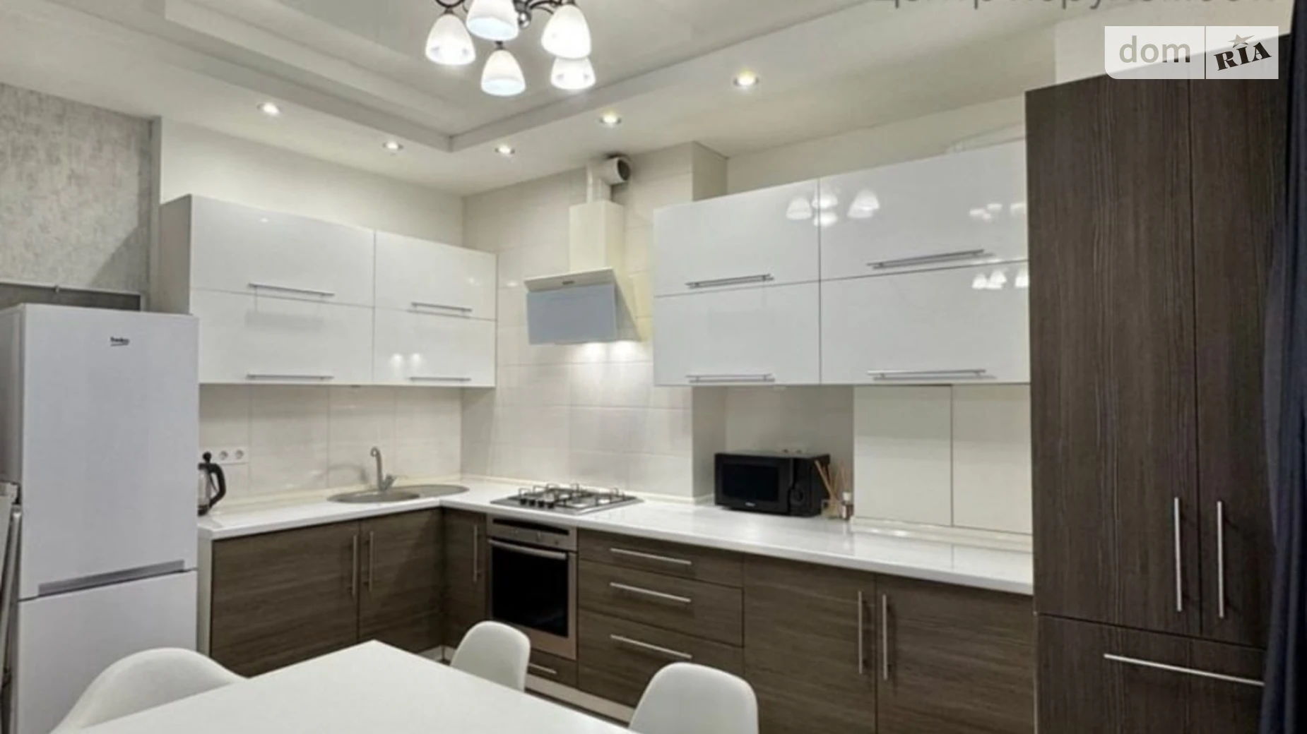 Продается 1-комнатная квартира 48 кв. м в Киеве, ул. Дмитрия Луценко(Крейсера "Аврора"), 14А - фото 2