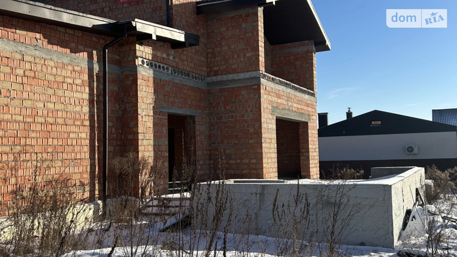 Продается дом на 2 этажа 223 кв. м с камином, цена: 99000 $ - фото 2