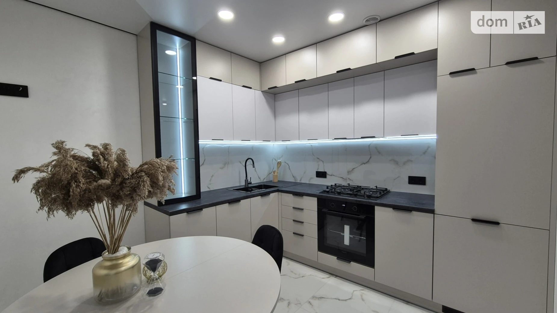 2-кімнатна квартира 58 кв. м у Тернополі, вул. Київська, 9Д - фото 3