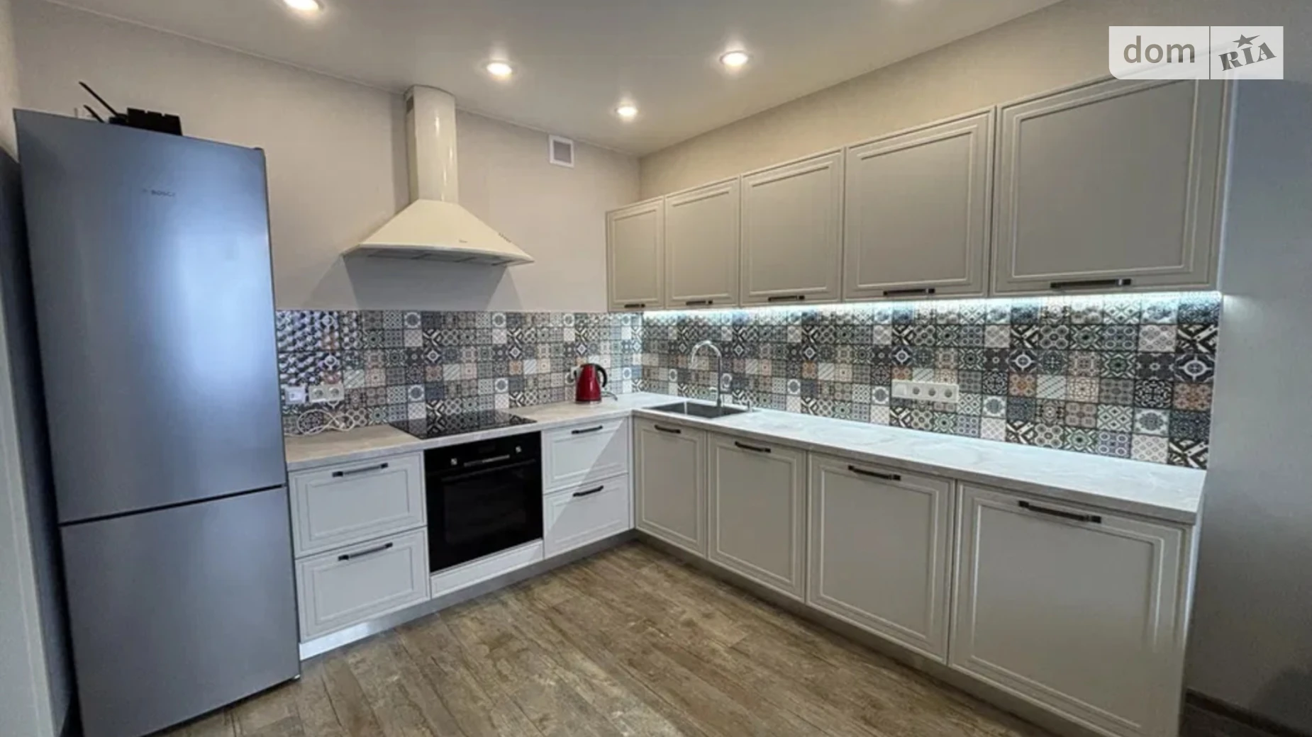 Сдается в аренду 2-комнатная квартира 86 кв. м в Киеве, ул. Князя Романа Мстиславича(Генерала Жмаченко), 22 - фото 3