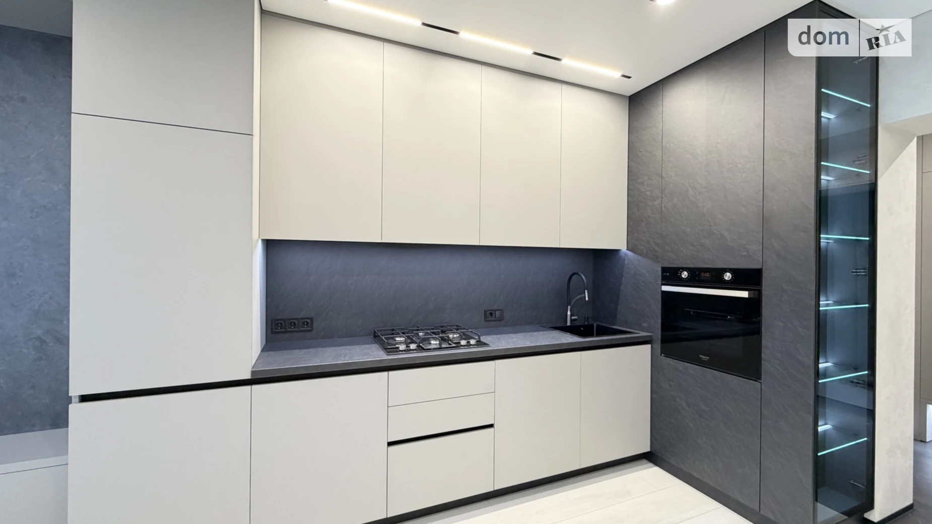 Продается 1-комнатная квартира 48 кв. м в Ровно, ул. Николая Боголюбова, 1 - фото 3