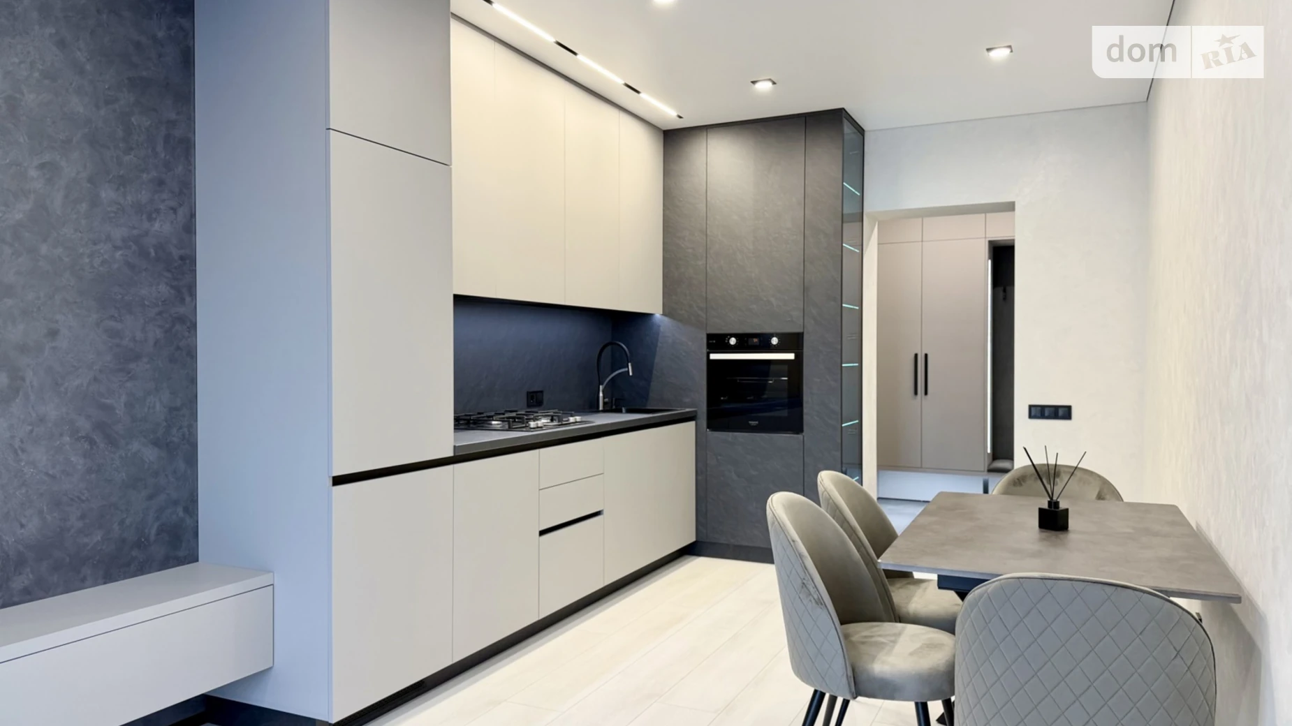 Продается 1-комнатная квартира 48 кв. м в Ровно, ул. Николая Боголюбова, 1 - фото 4