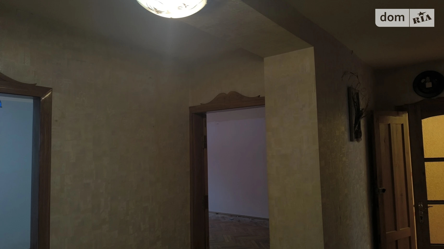 Продается 3-комнатная квартира 66.3 кв. м в Черновцах, цена: 76000 $ - фото 2