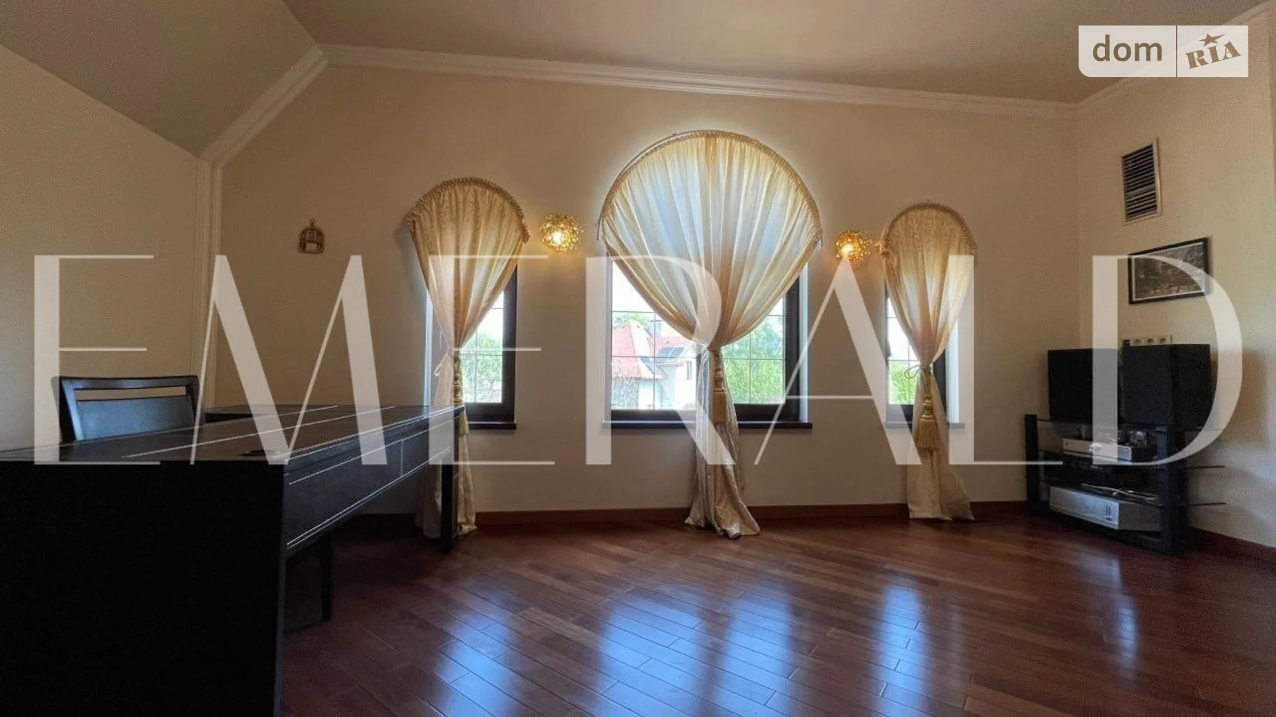 Сдается в аренду дом на 2 этажа 244.9 кв. м с баней/сауной, цена: 1800 $ - фото 5