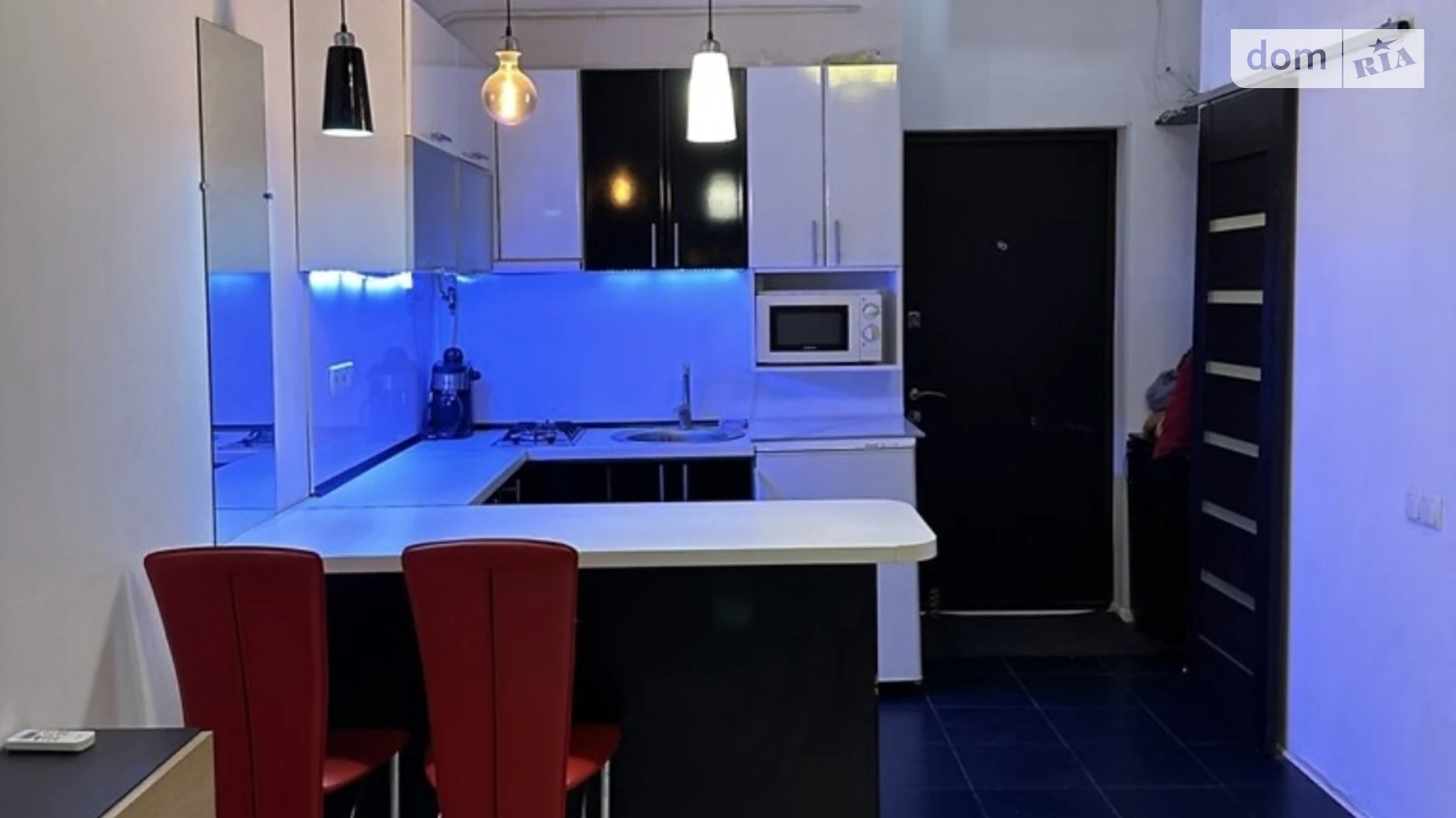 Сдается в аренду 1-комнатная квартира 28 кв. м в Одессе, ул. Нины Строкатой(Бунина) - фото 2