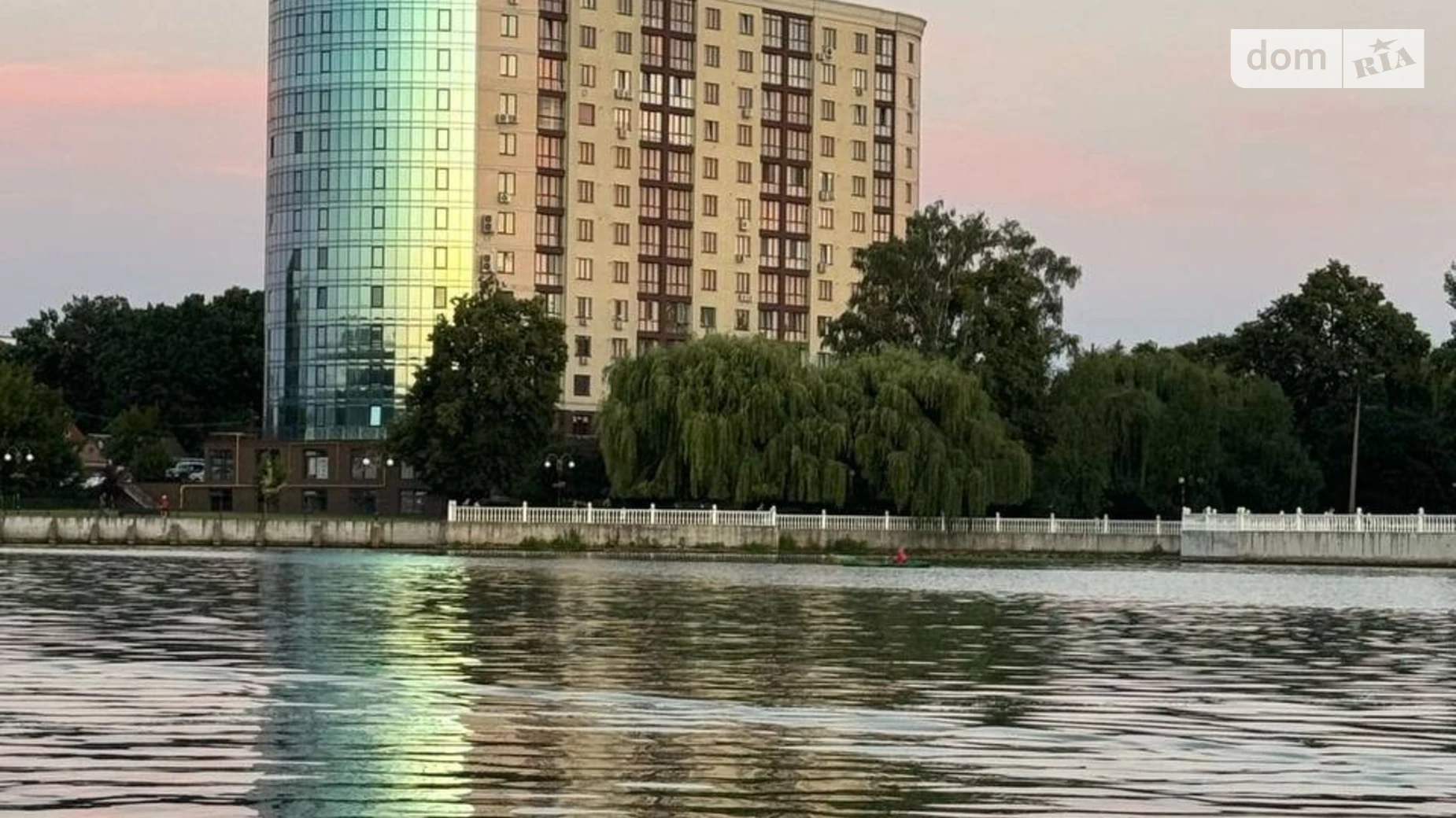 Продається 2-кімнатна квартира 107 кв. м у Хмельницькому, вул. Староміська, 1/1 - фото 3