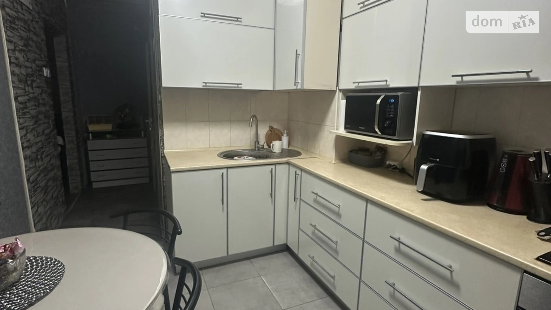 Продається 2-кімнатна квартира 48.9 кв. м у Рівному - фото 3