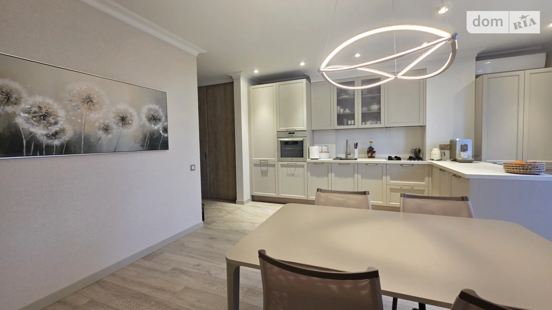 Продается 2-комнатная квартира 61.2 кв. м в Ивано-Франковске, ул. Микитинецкая, 2А - фото 2